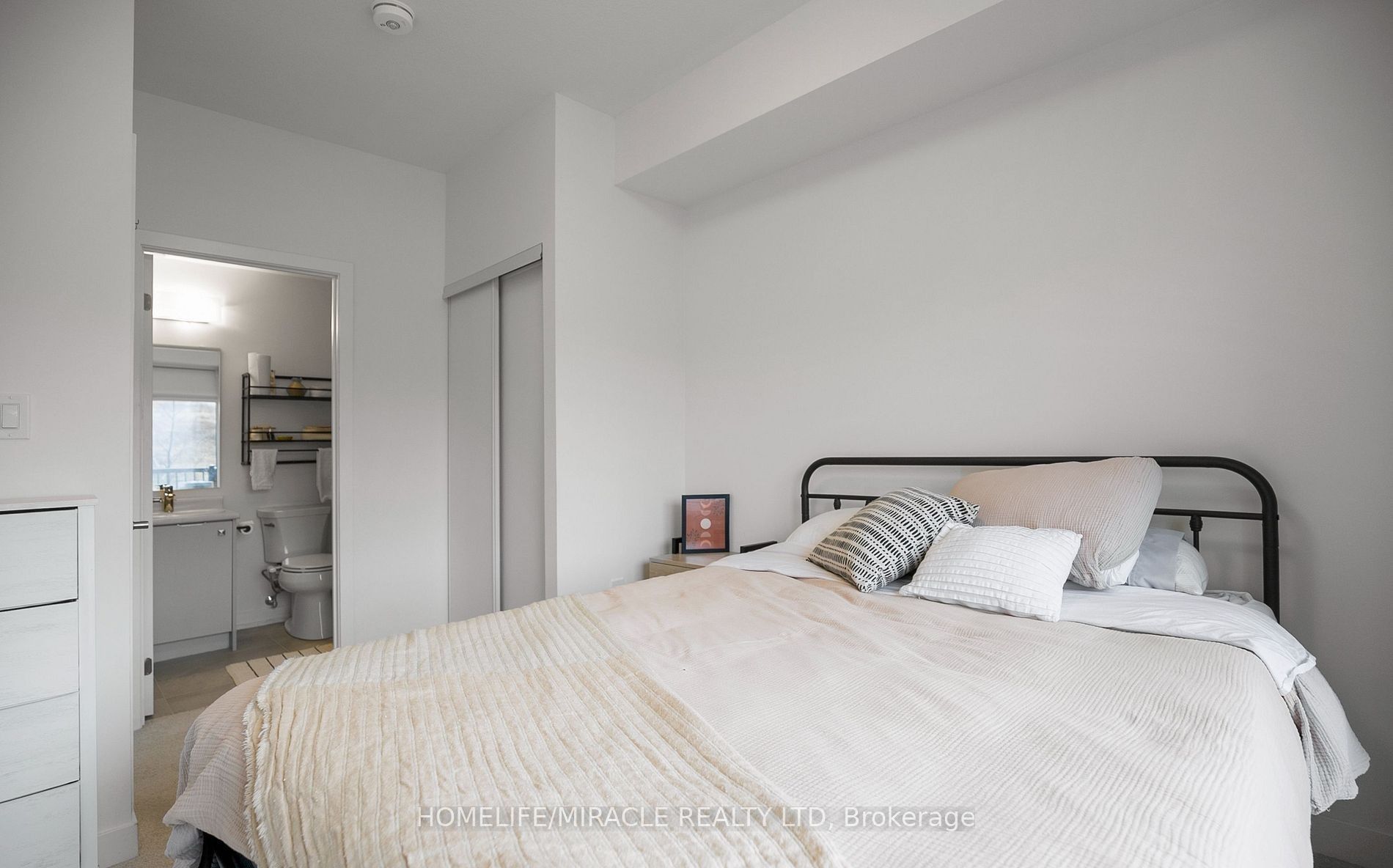 10 Palace Street C2 Property Photo 24