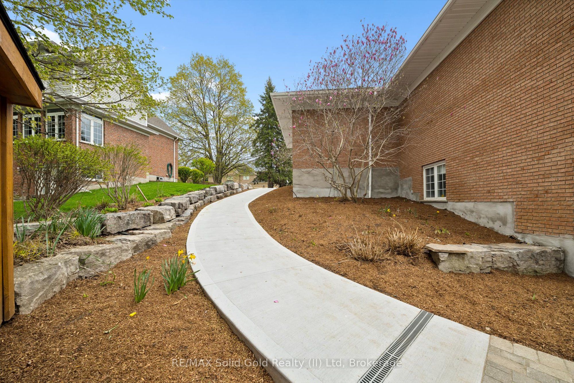 306 Golf Course Road Property Photo 36