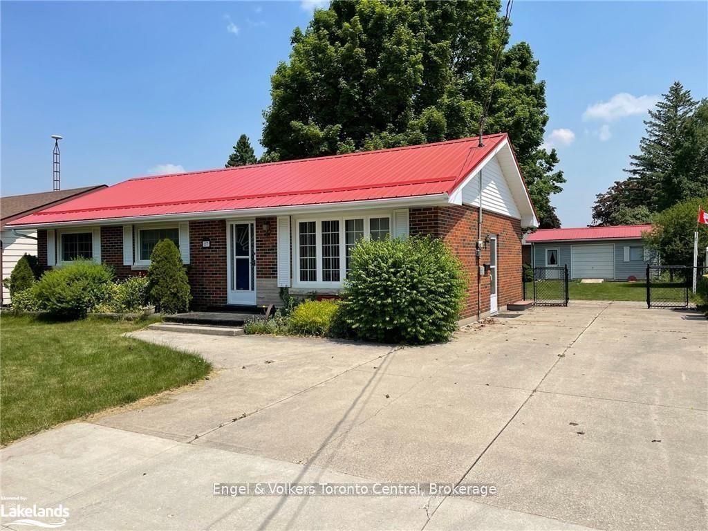 27 Herbert Avenue Property Photo 1