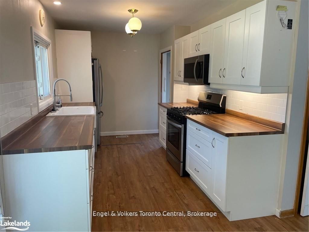 27 Herbert Avenue Property Photo 4