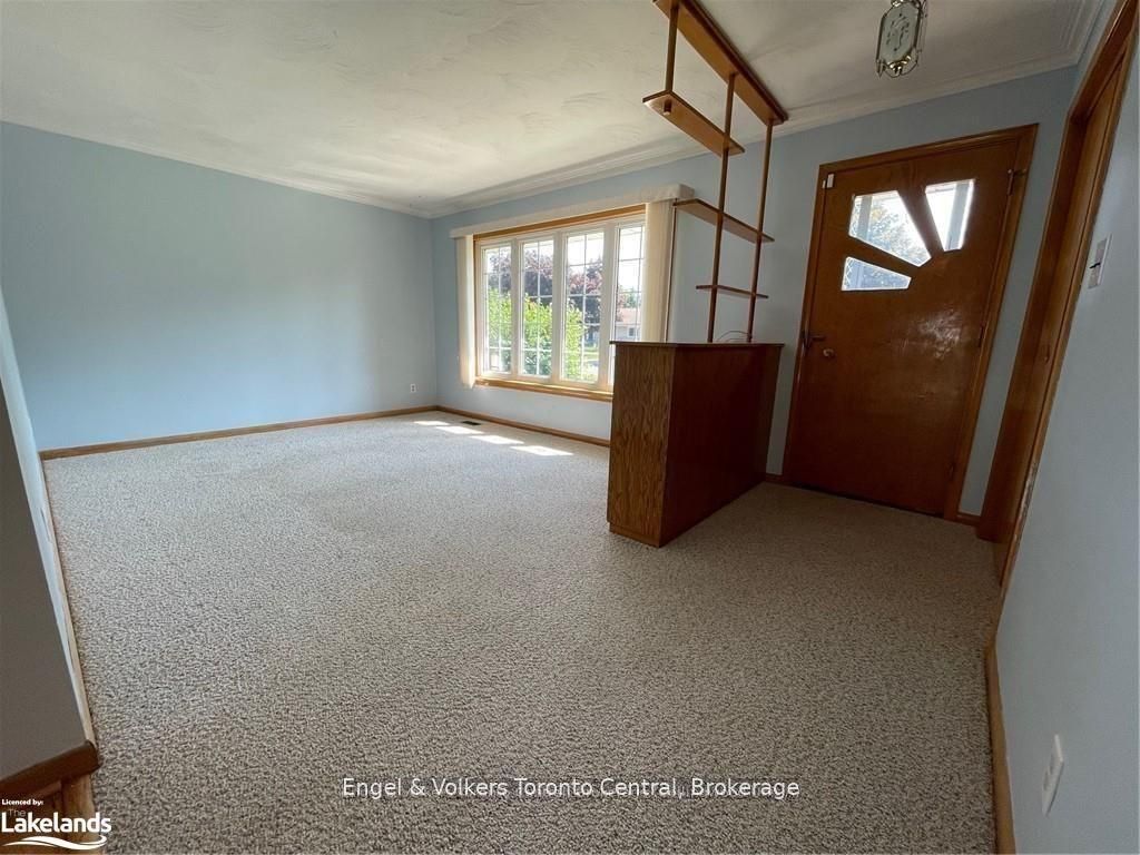 27 Herbert Avenue Property Photo 5