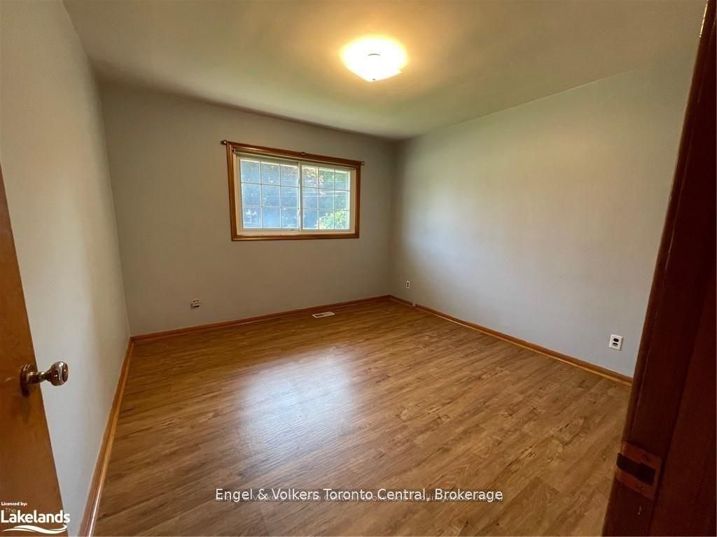 27 Herbert Avenue Property Photo 6