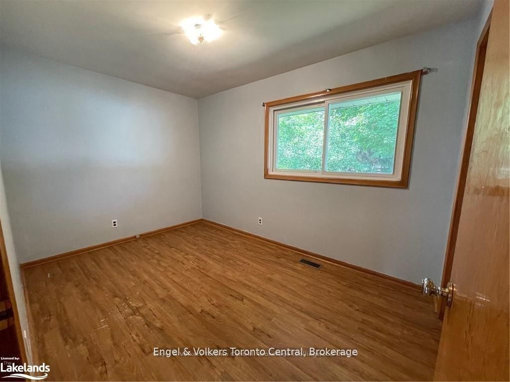 27 Herbert Avenue Property Photo 8