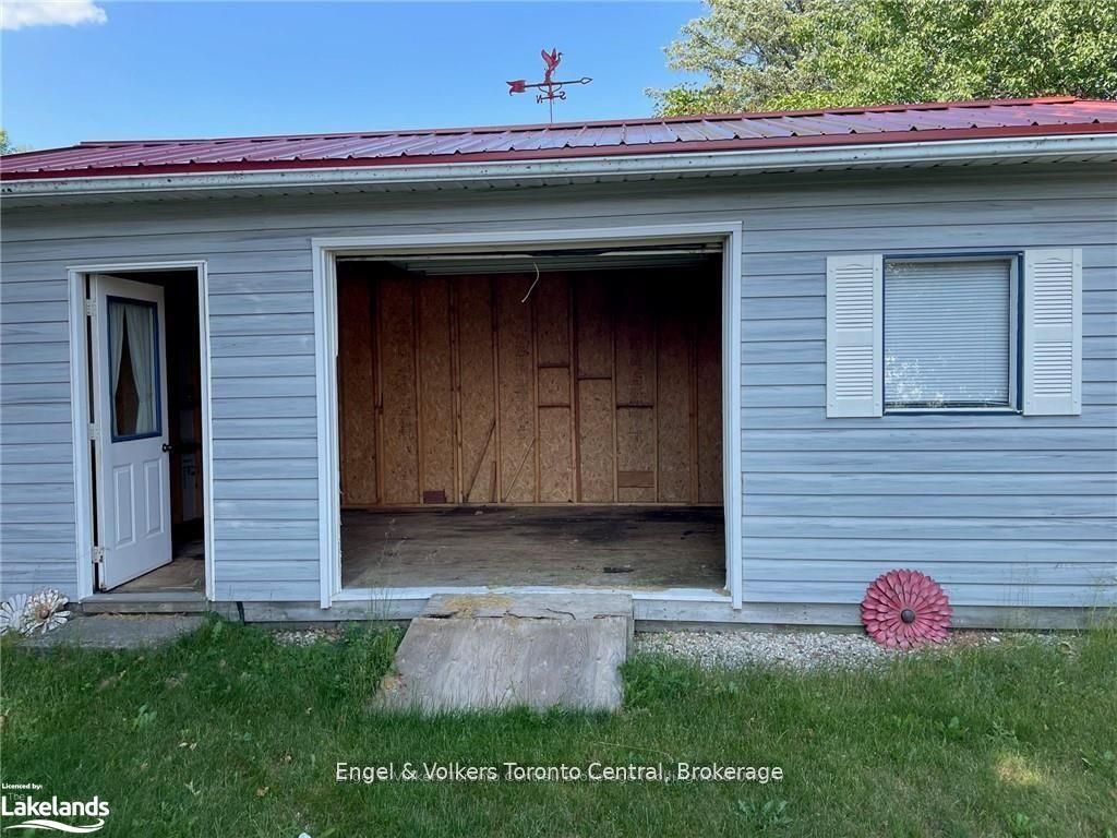 27 Herbert Avenue Property Photo 12