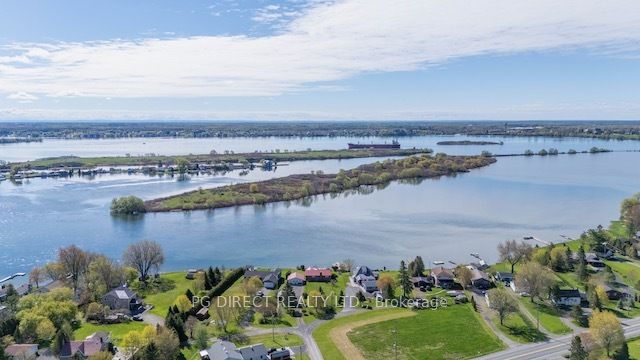 9 Shoreline Road Property Photo 2