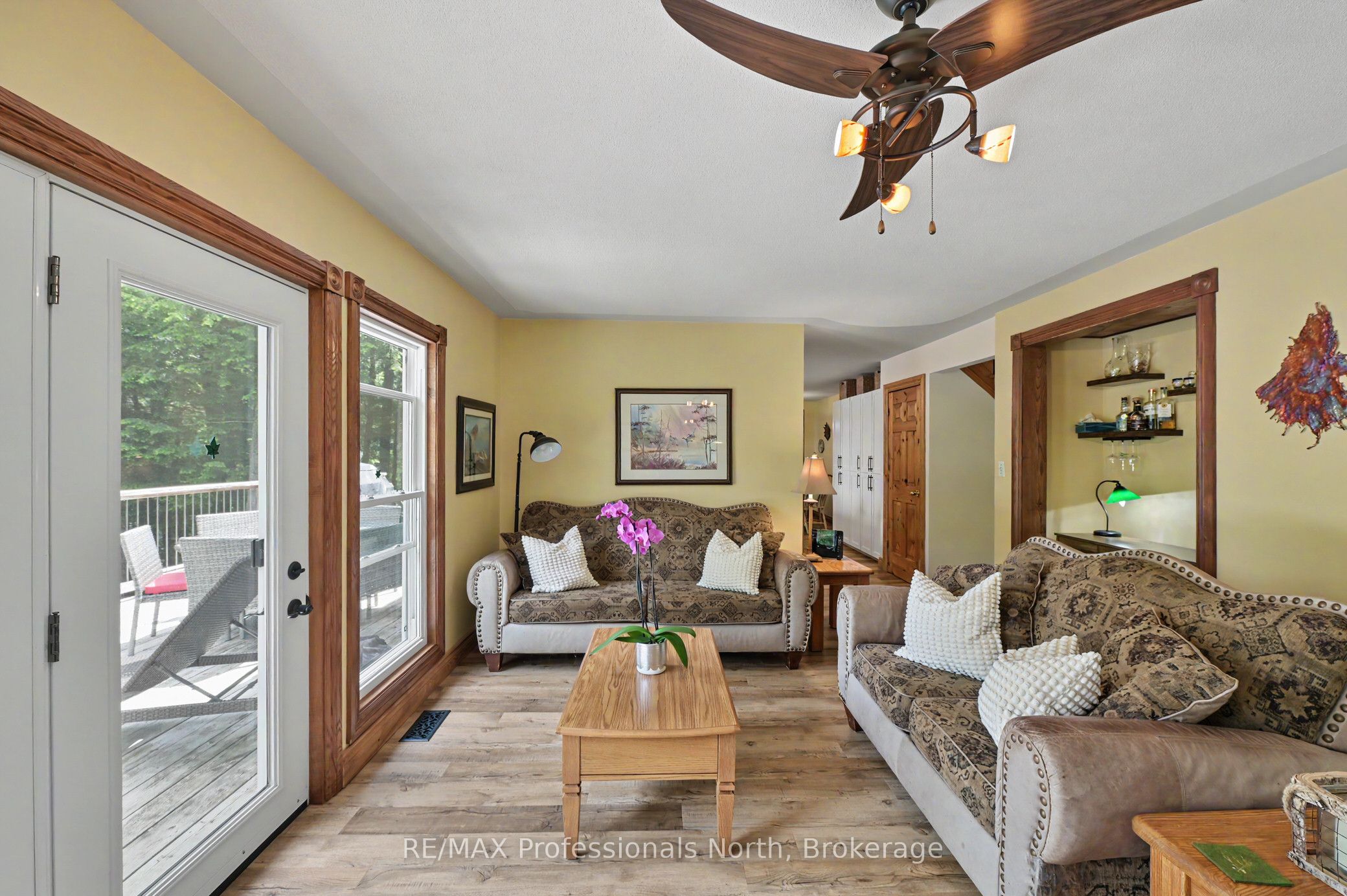 1392 Tennyson Road Property Photo 9