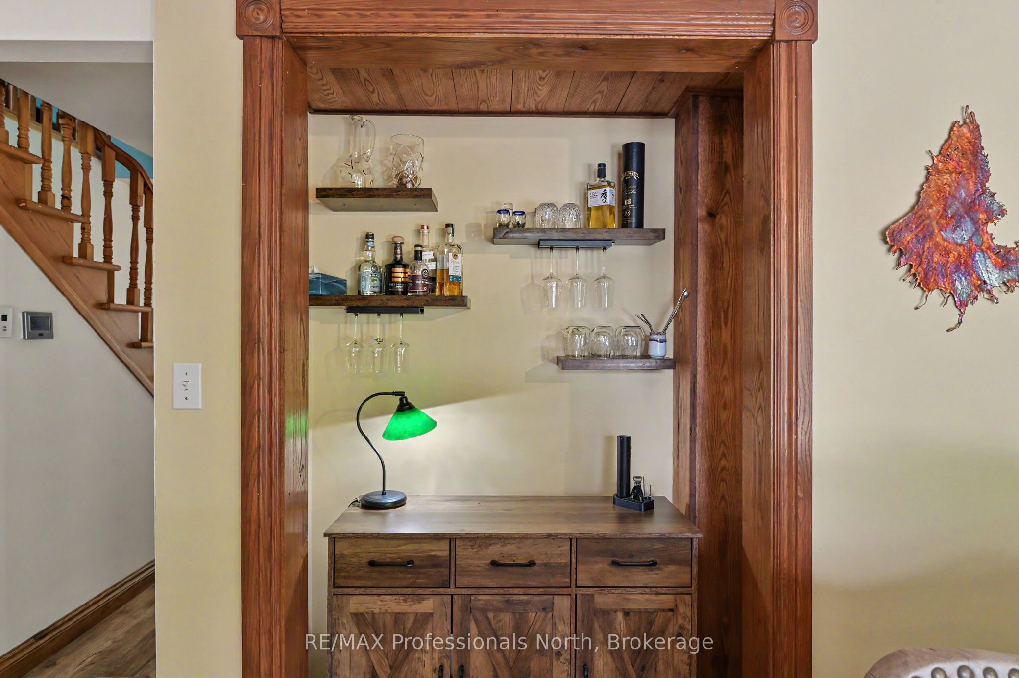 1392 Tennyson Road Property Photo 10