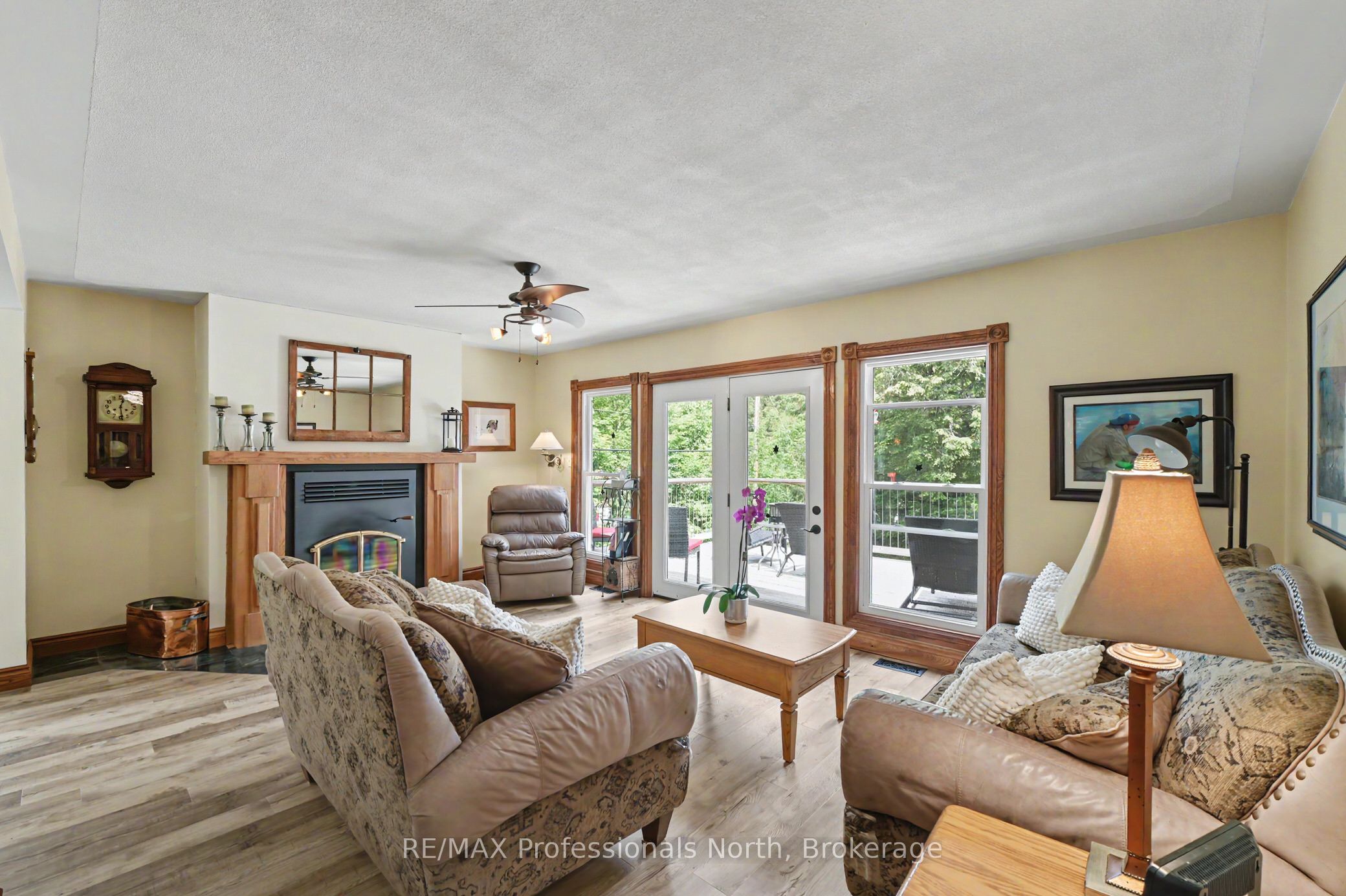 1392 Tennyson Road Property Photo 11