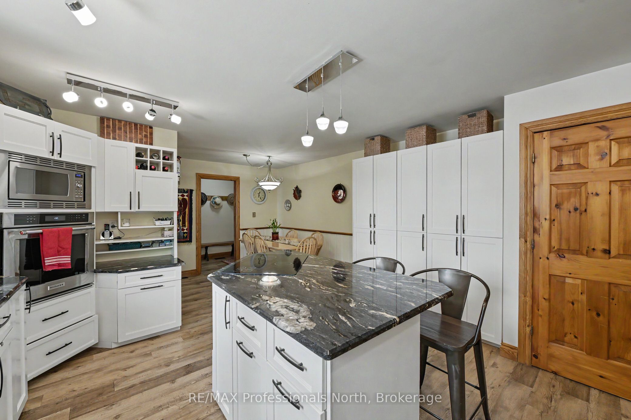 1392 Tennyson Road Property Photo 22