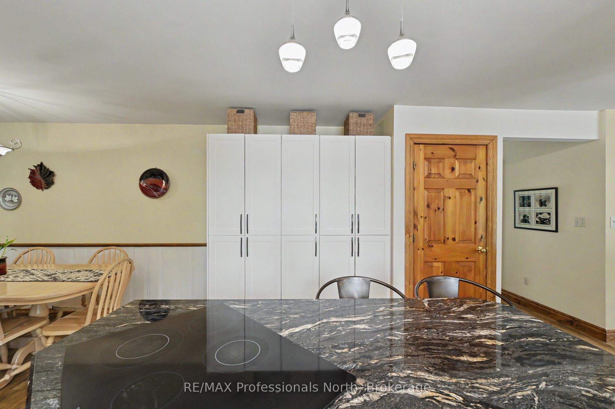 1392 Tennyson Road Property Photo 23