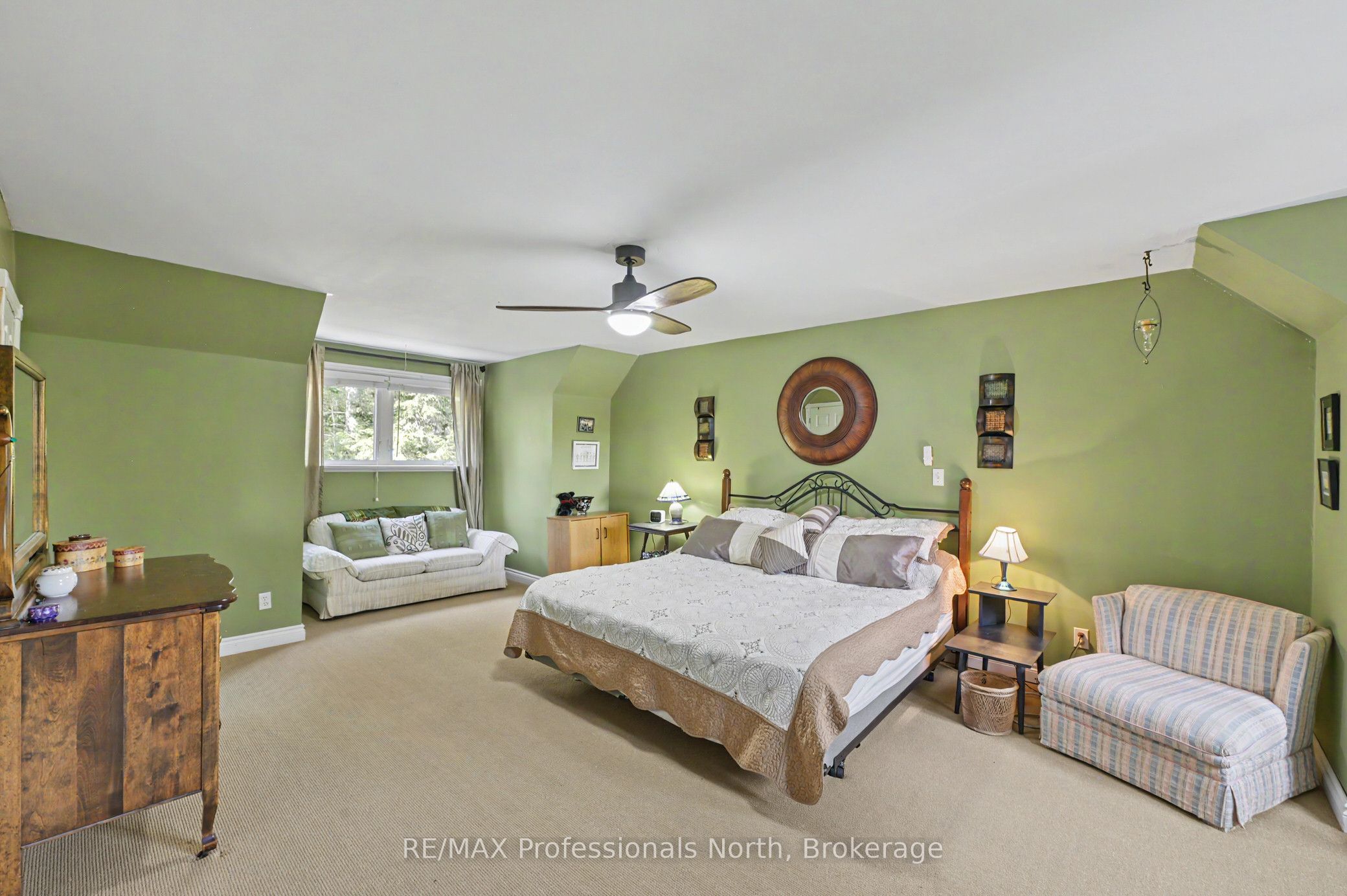 1392 Tennyson Road Property Photo 30