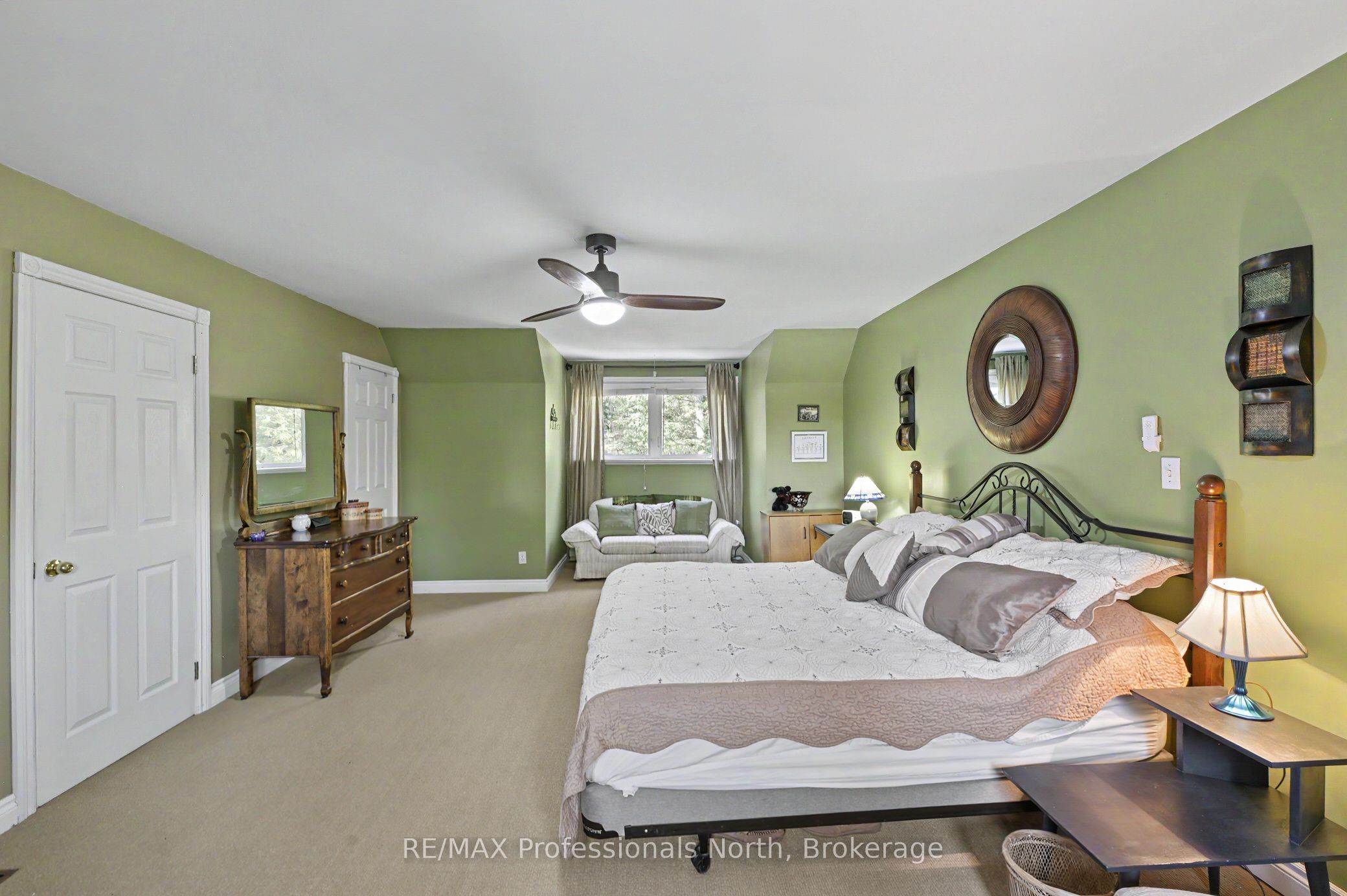 1392 Tennyson Road Property Photo 32