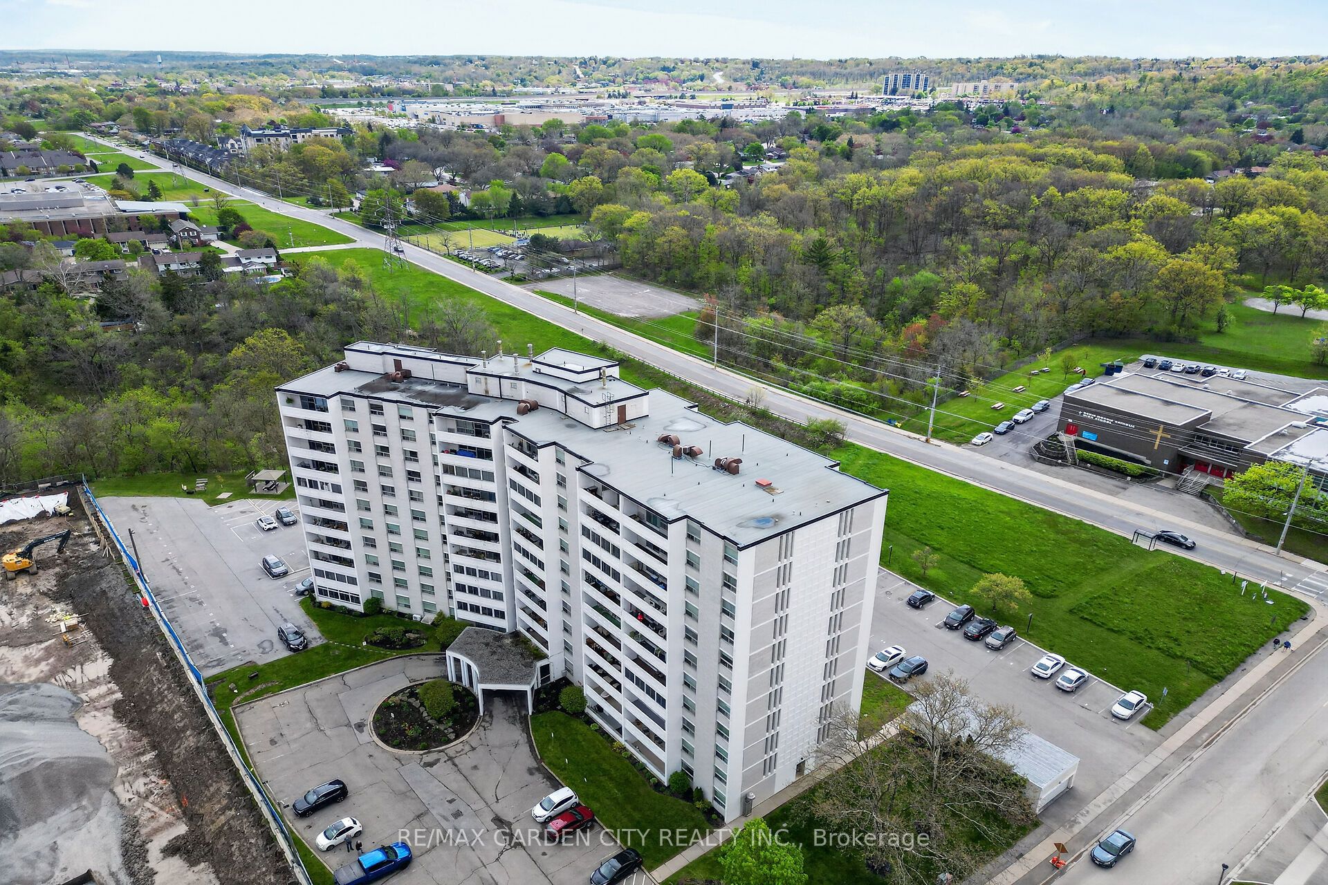 35 Towering Heights Boulevard 106 Property Photo 23