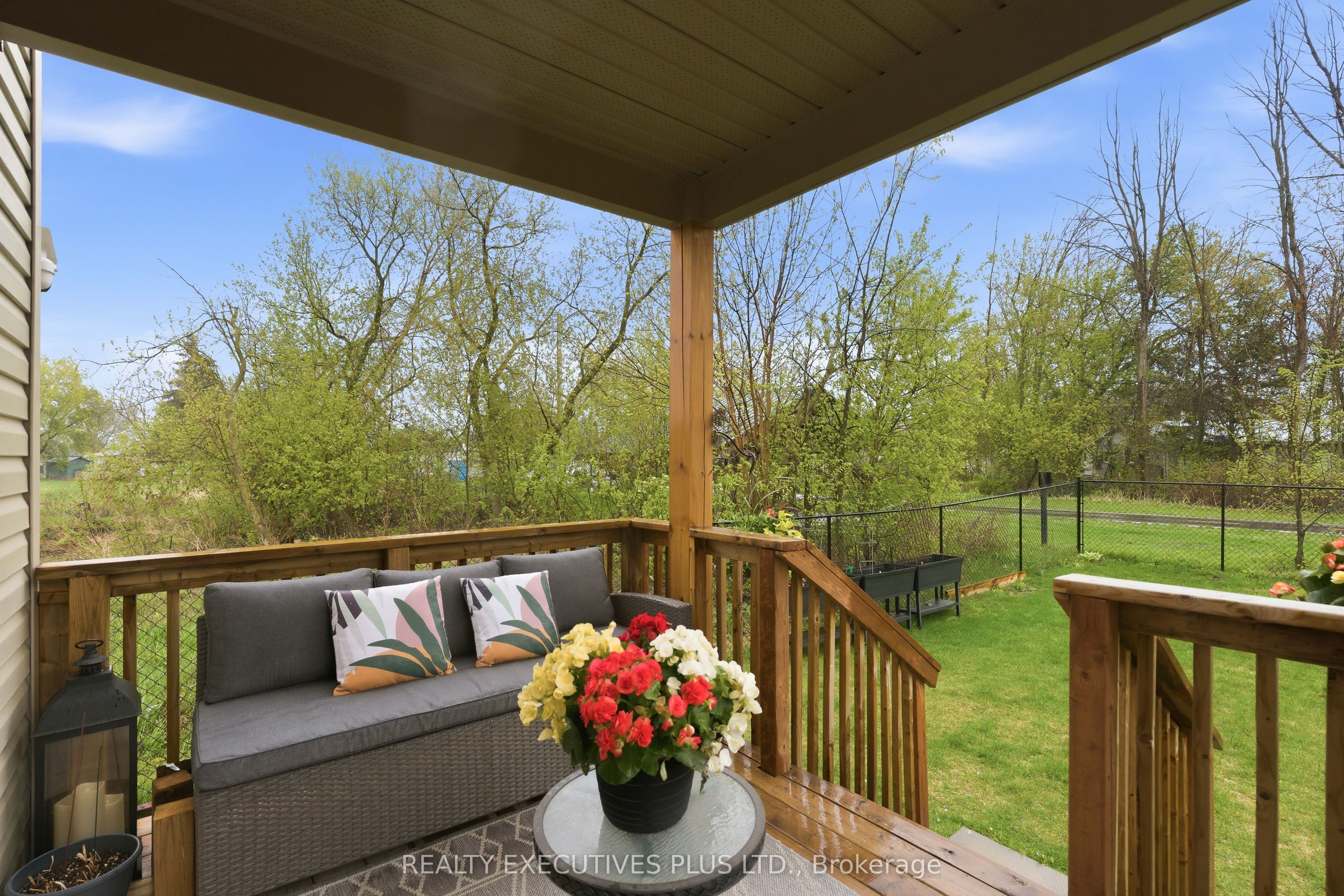 405 Voyageur Place W Property Photo 31