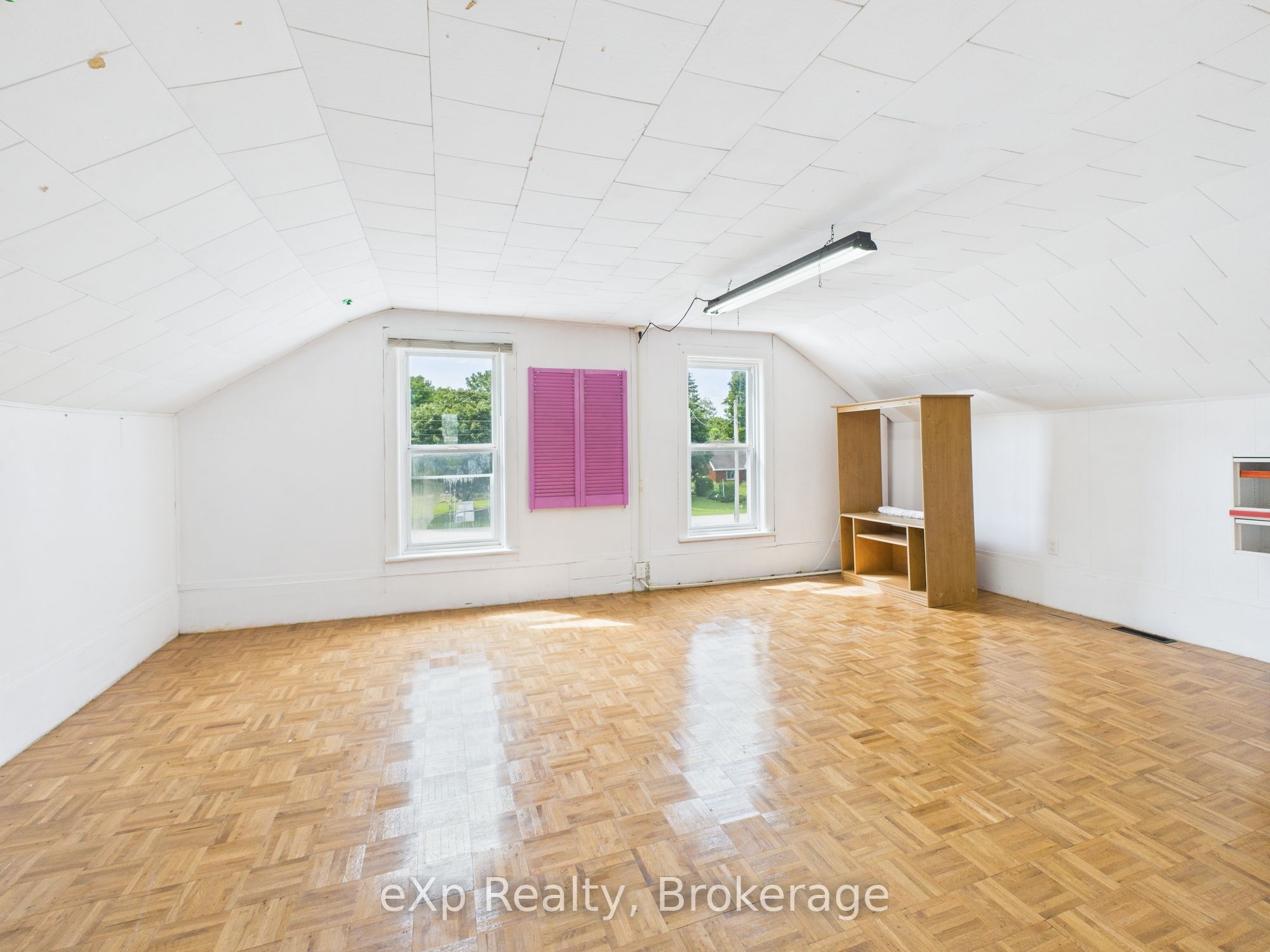315194 Highway 6 Property Photo 17