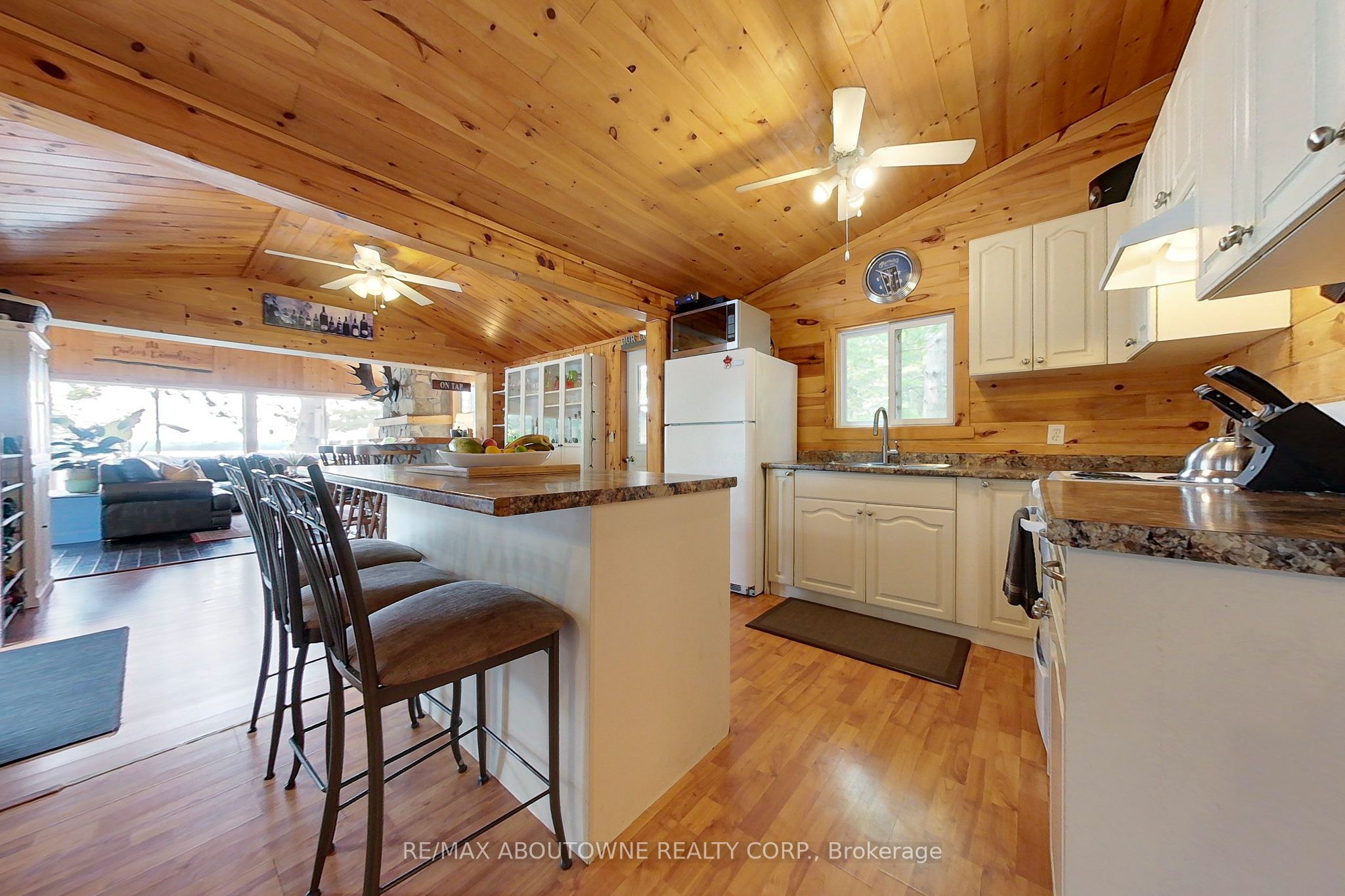 347 Weslemkoon Lake Property Photo 18