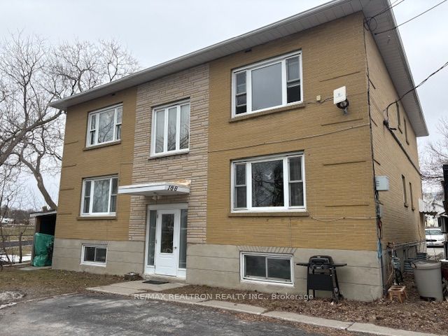 188 Henry Street Property Photo 2