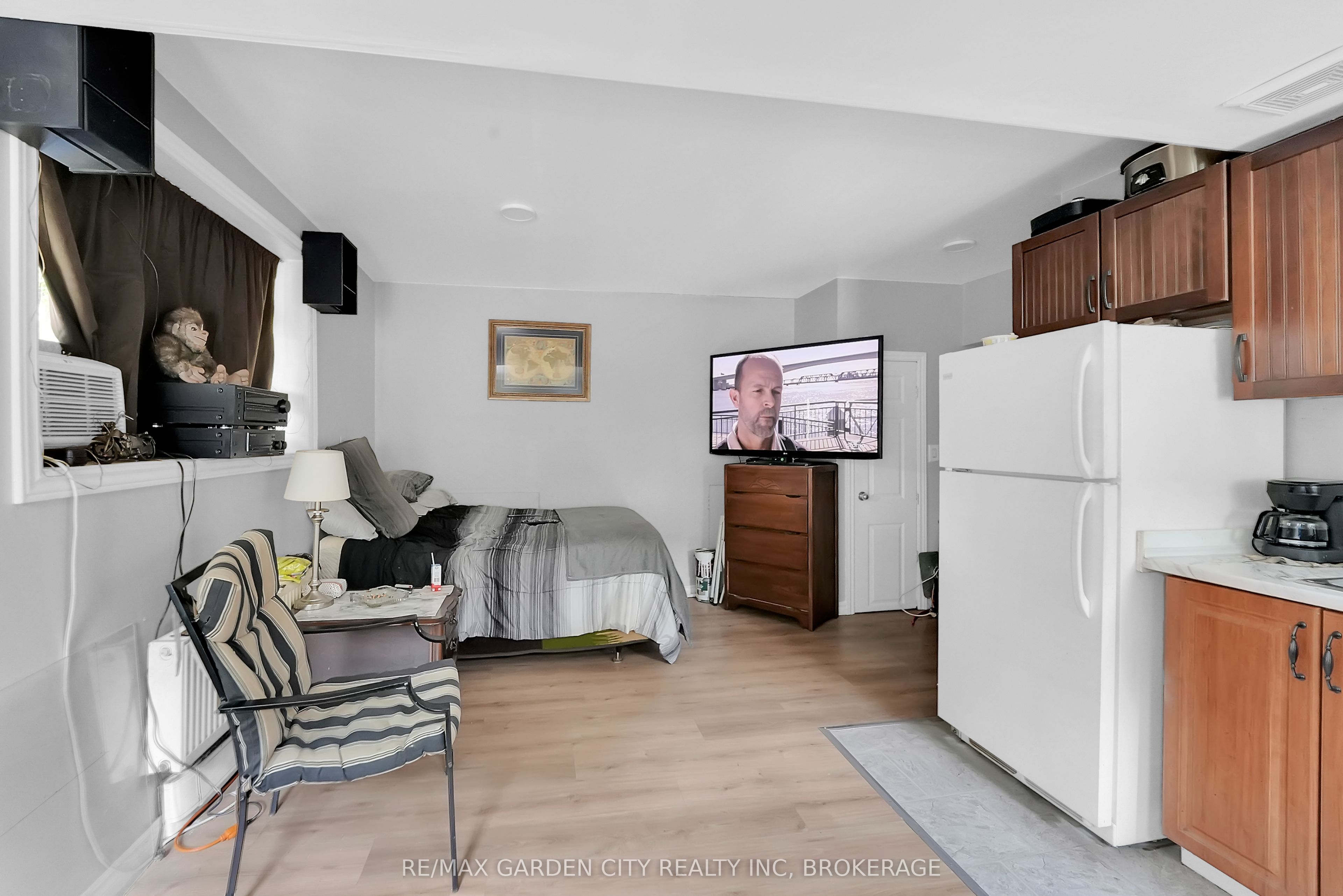213 Geneva Street Property Photo 18