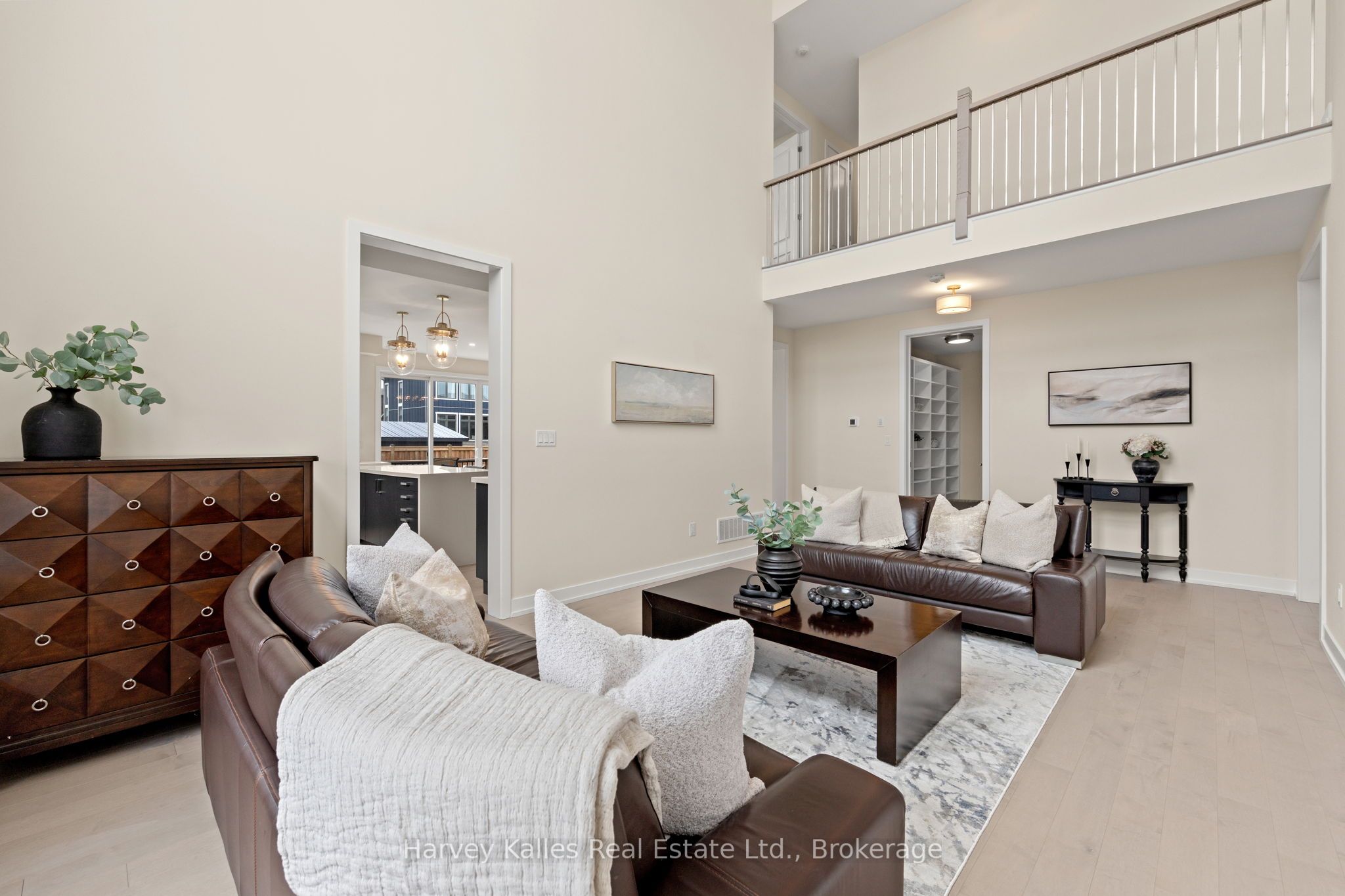 157 Springside Crescent Property Photo 6