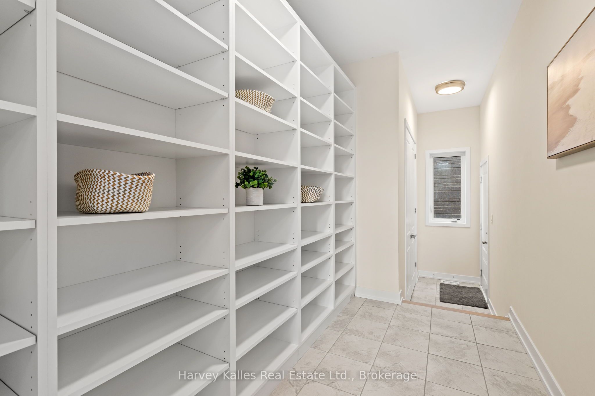 157 Springside Crescent Property Photo 14