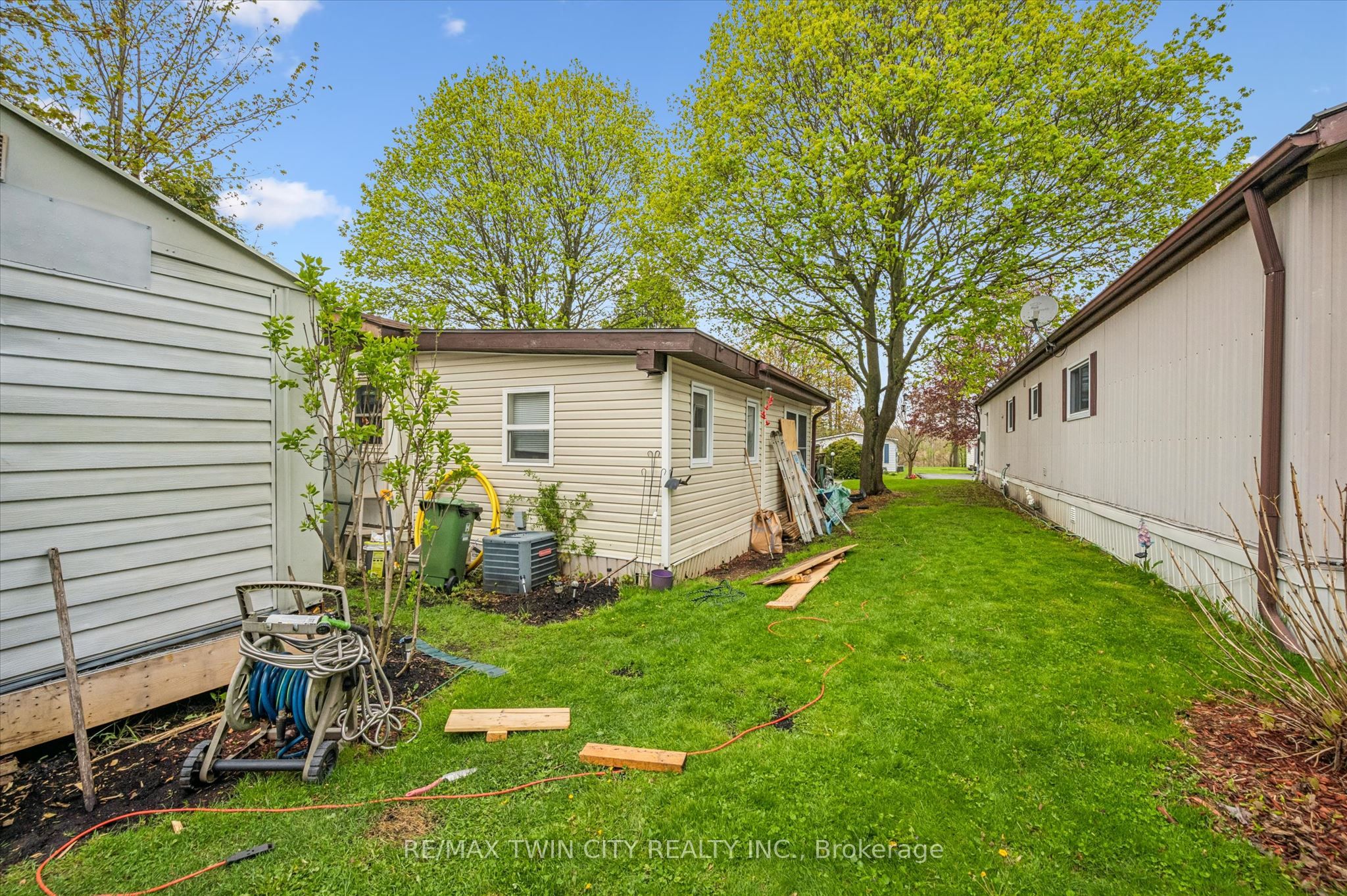 1294 8th Concession Road W Property Photo 8