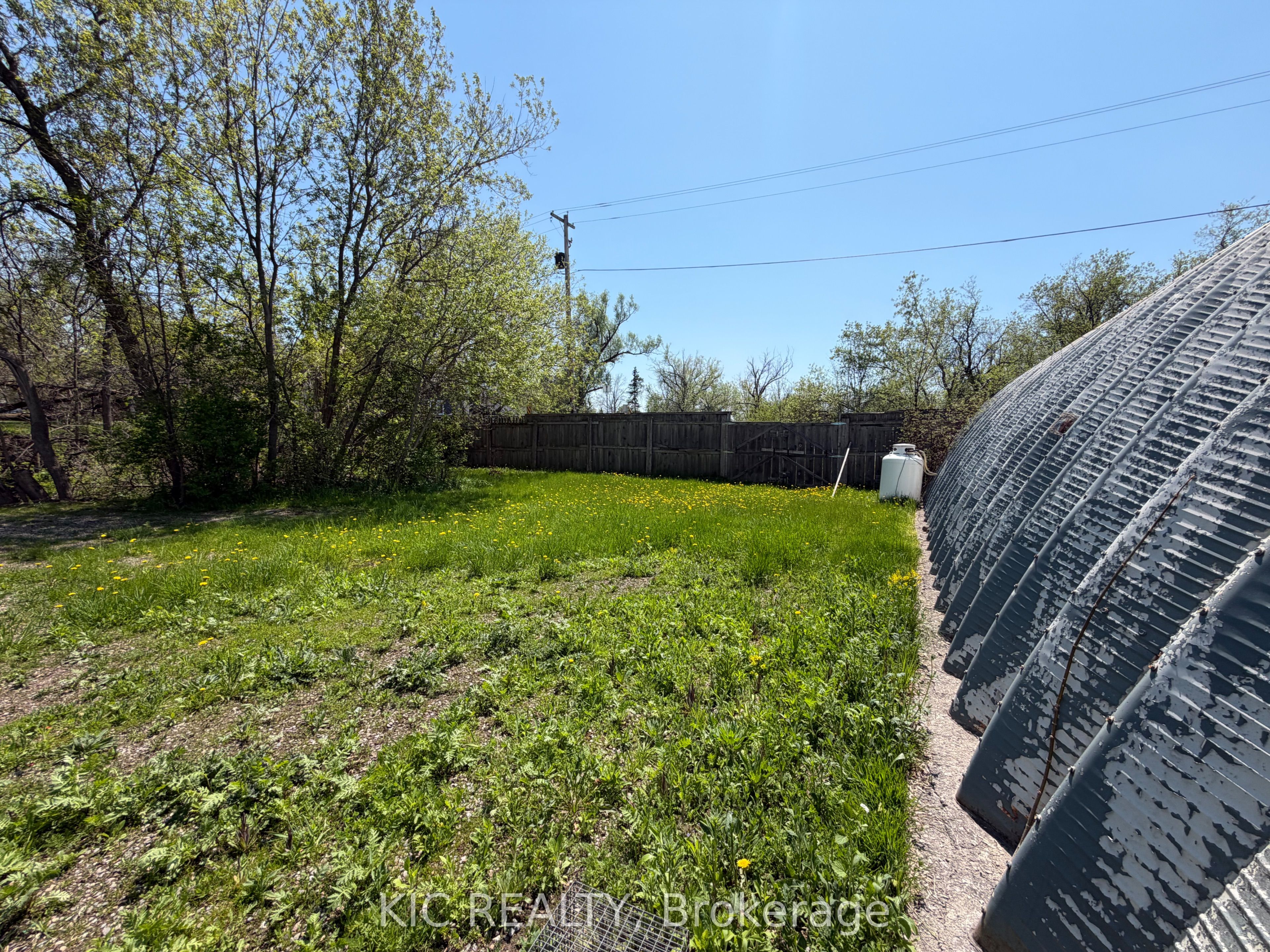 16 Cedar Street Property Photo 4