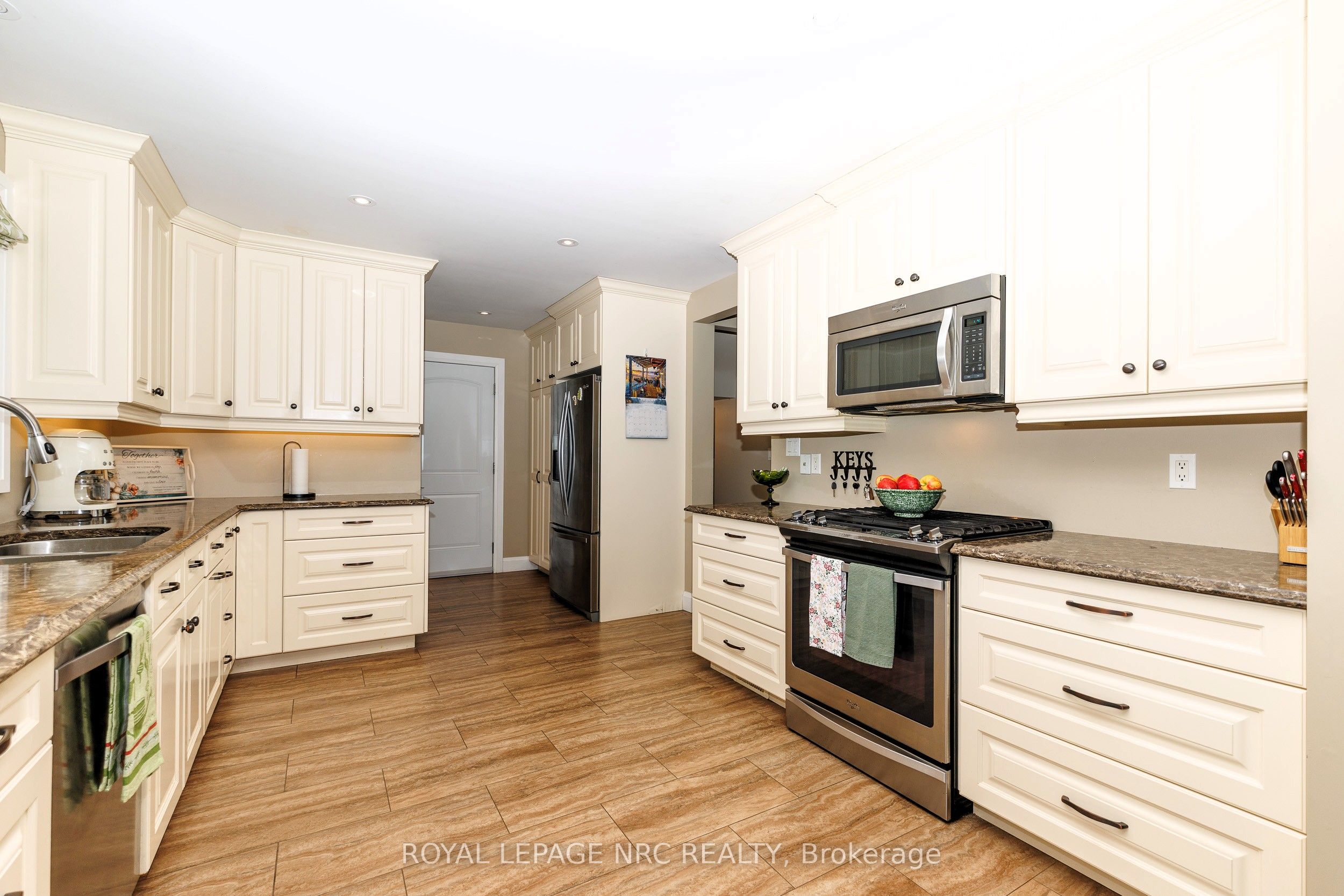 53616 Smith Road Property Photo 27