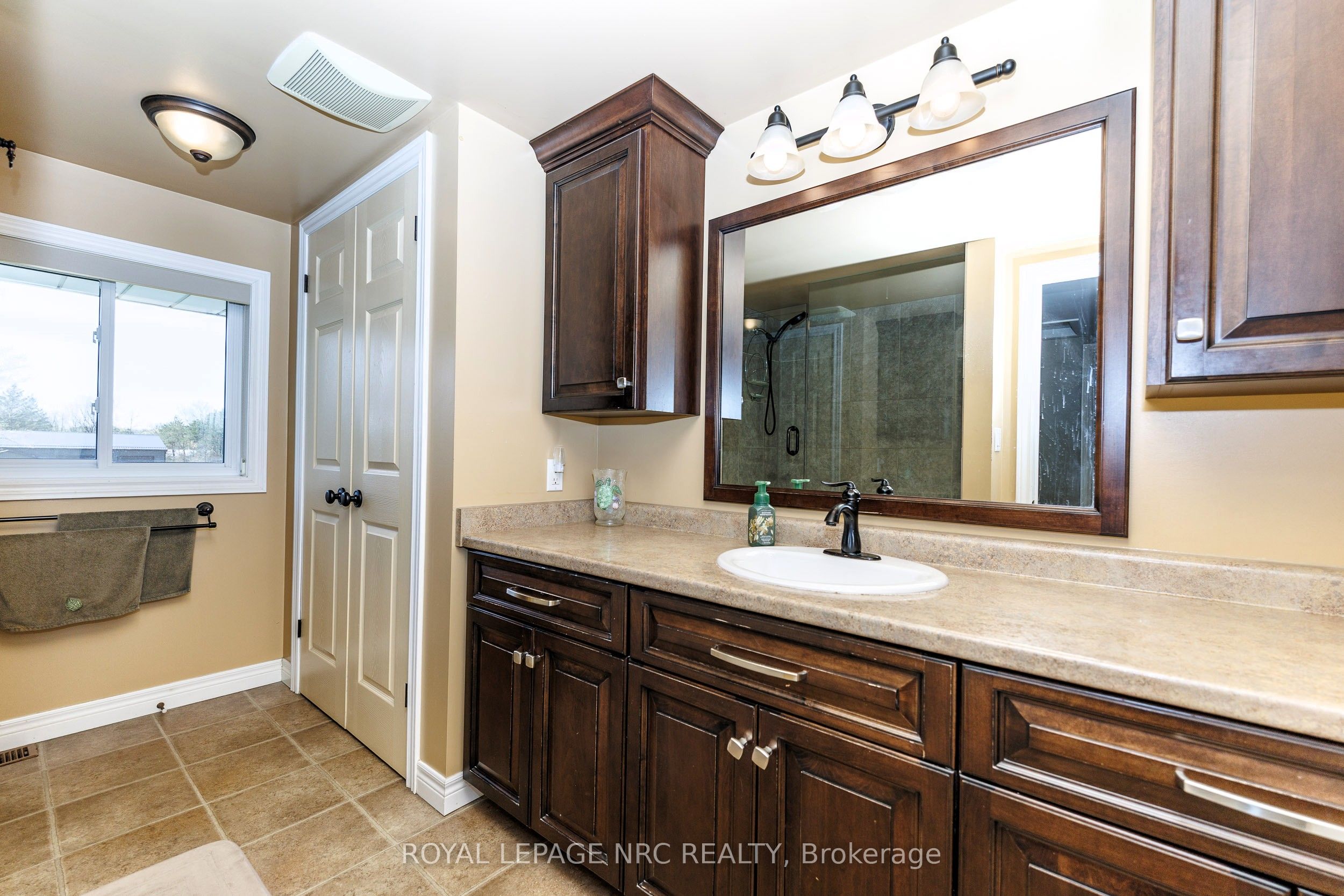 53616 Smith Road Property Photo 44