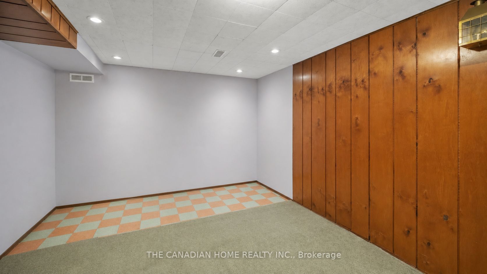 196 Tuxedo Avenue Property Photo 14