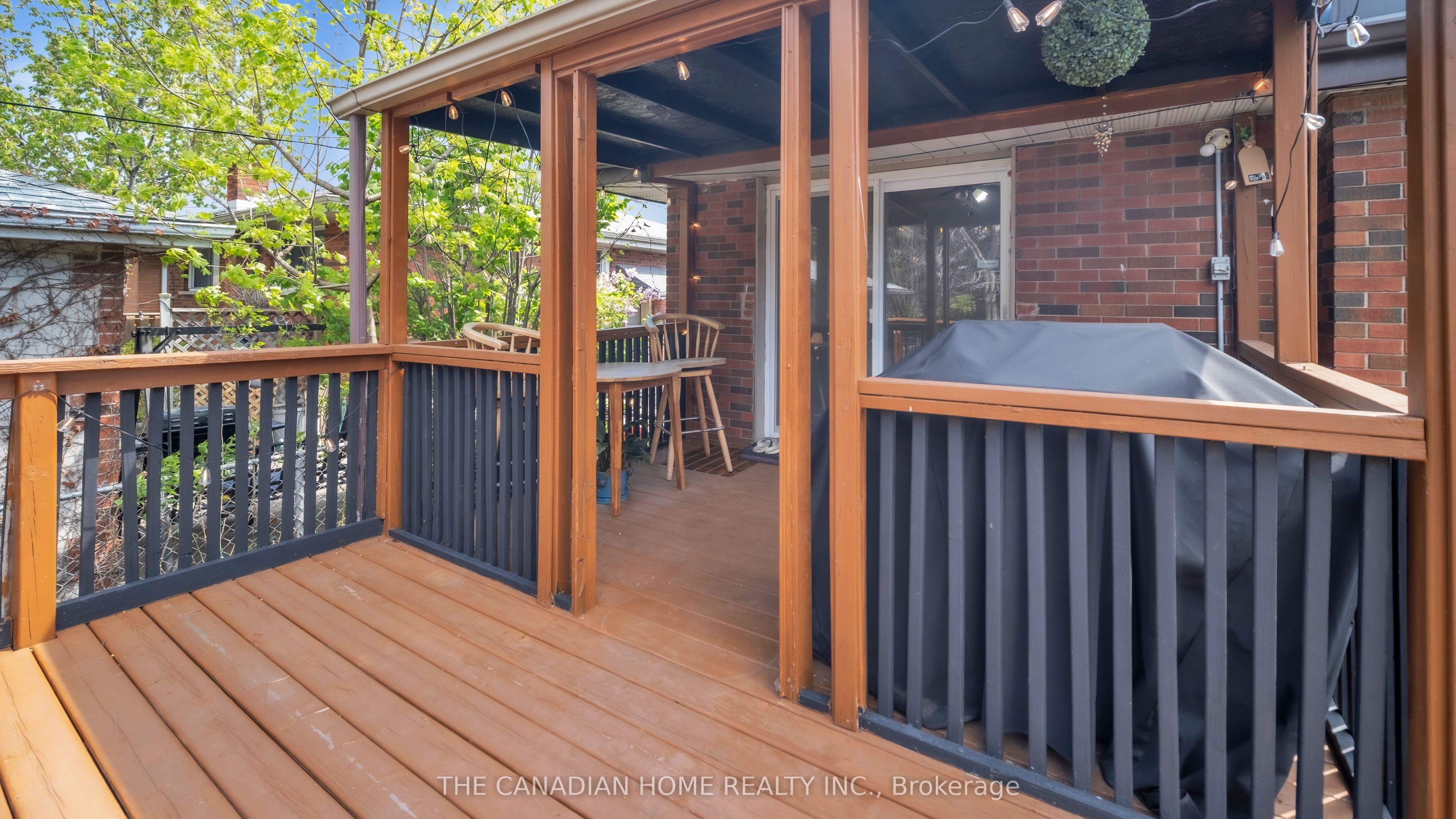 196 Tuxedo Avenue Property Photo 21