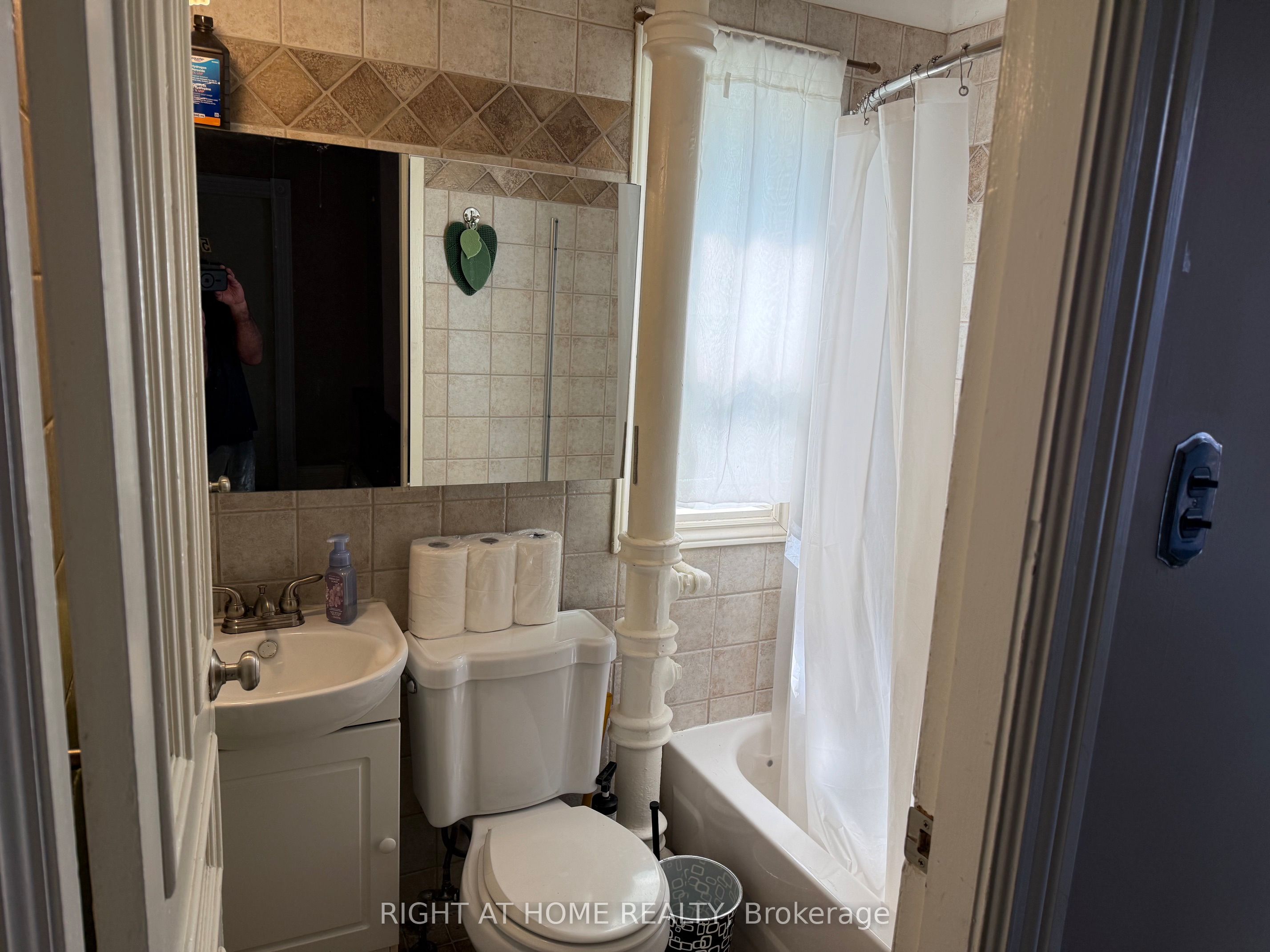 551 Bethune Street Property Photo 19