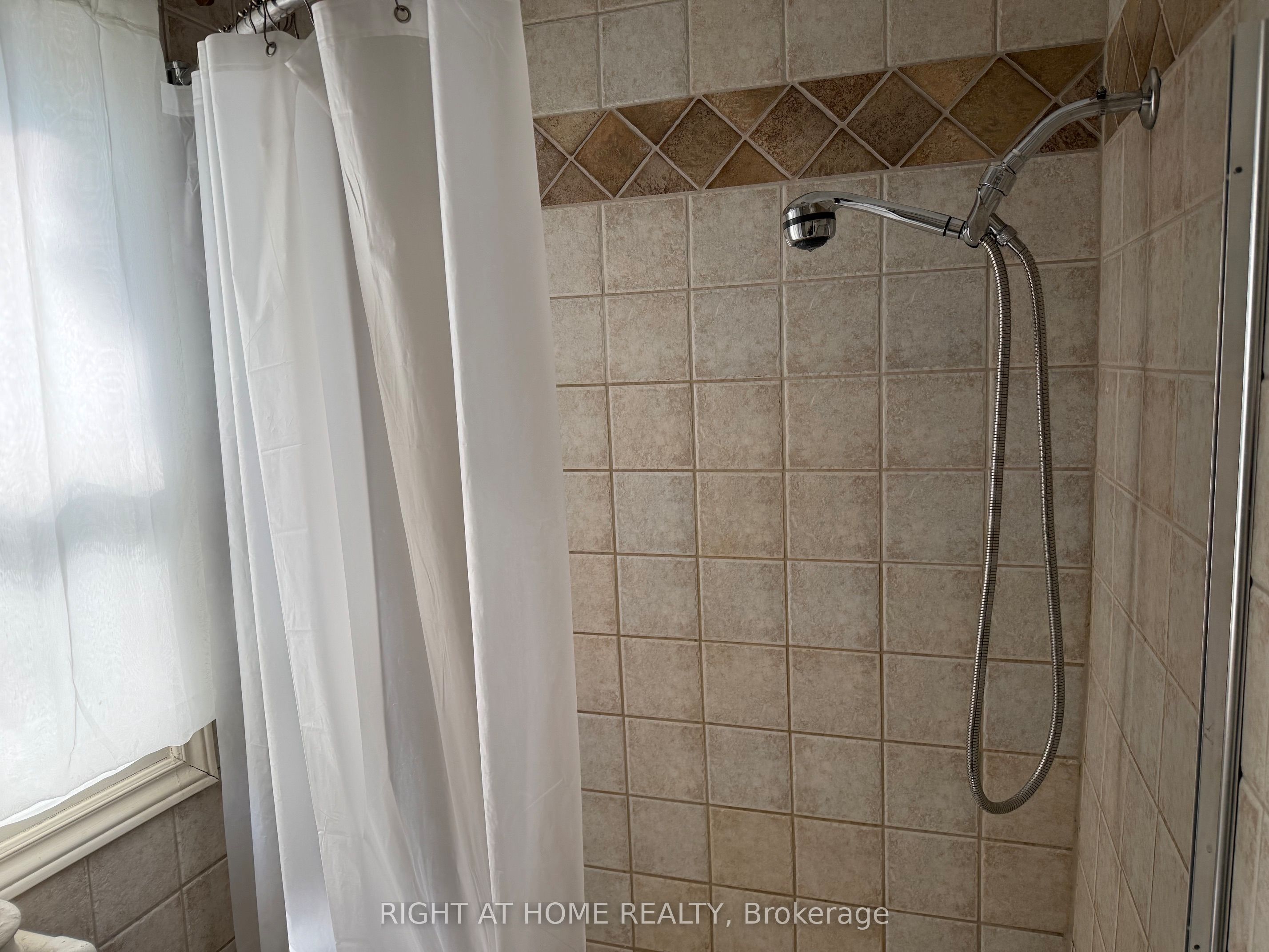 551 Bethune Street Property Photo 20