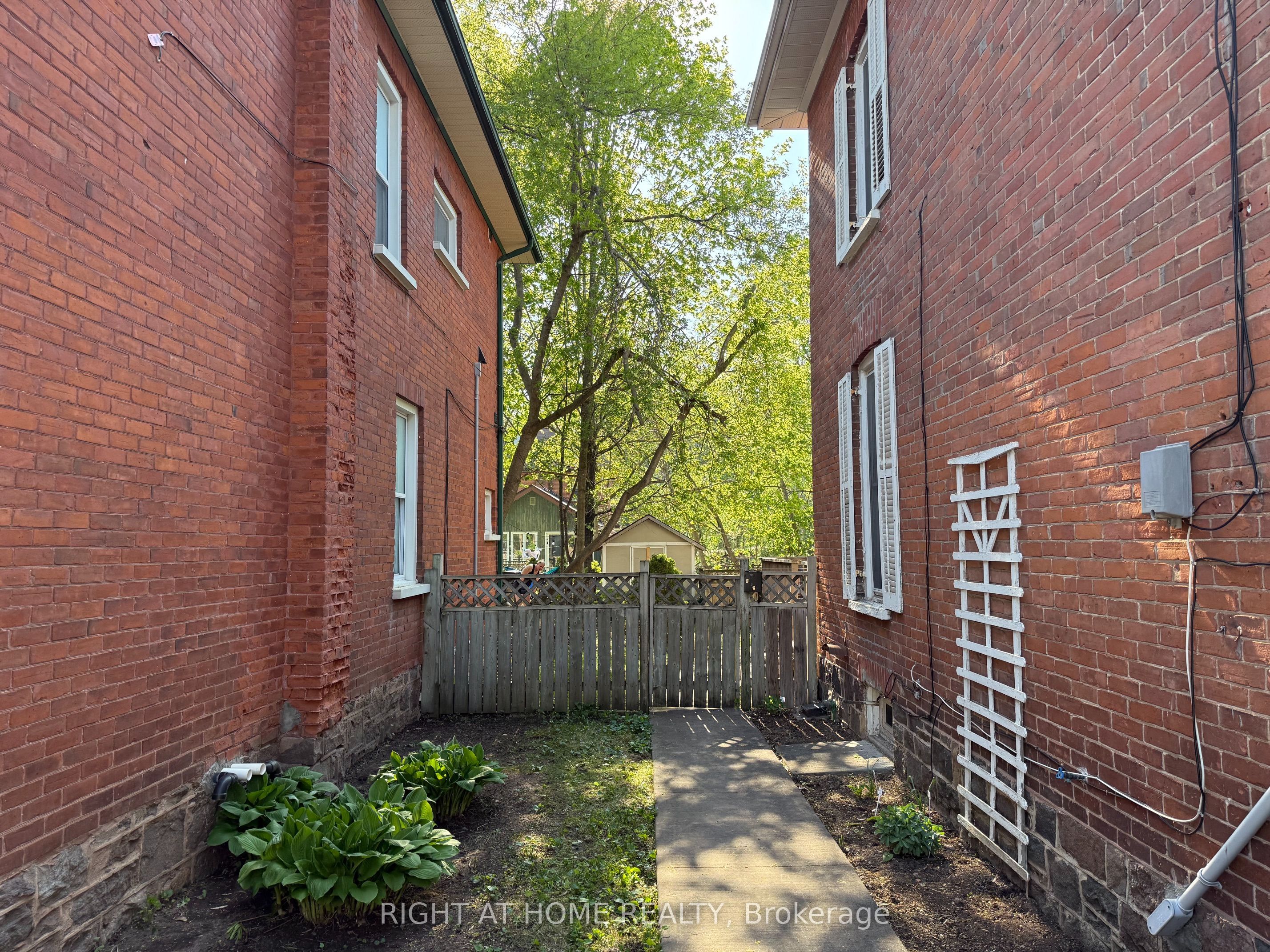 551 Bethune Street Property Photo 28