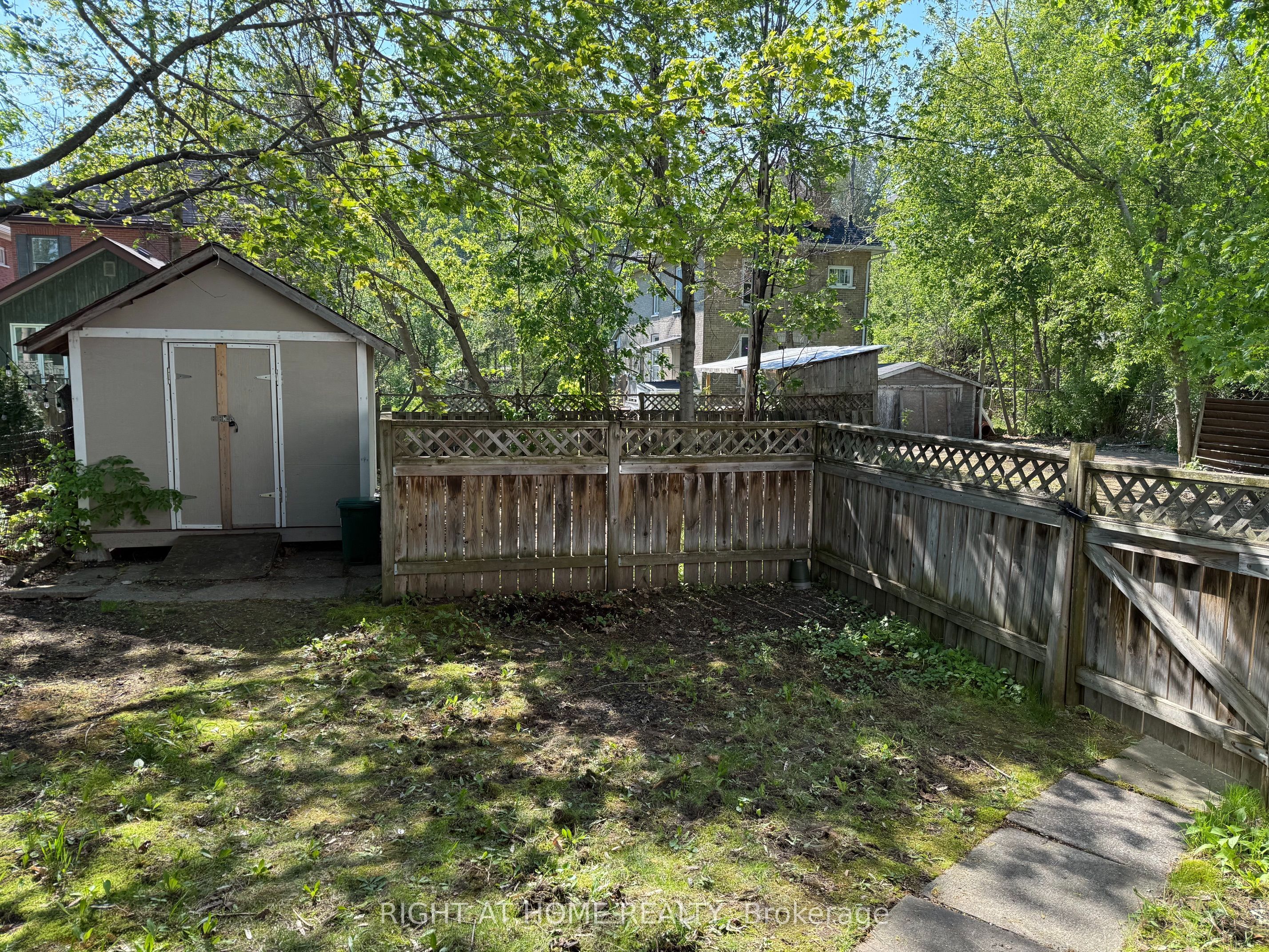 551 Bethune Street Property Photo 29