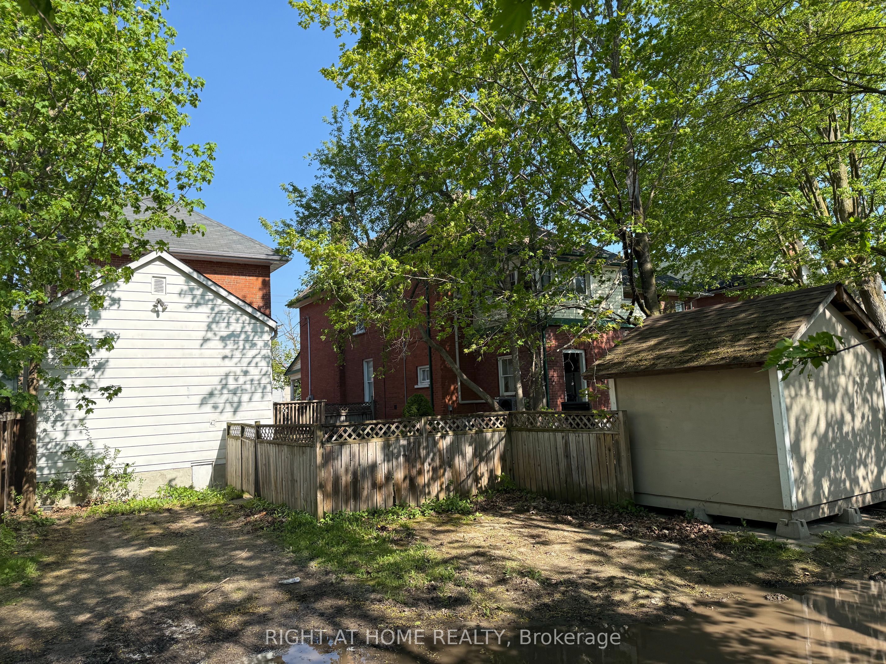 551 Bethune Street Property Photo 31