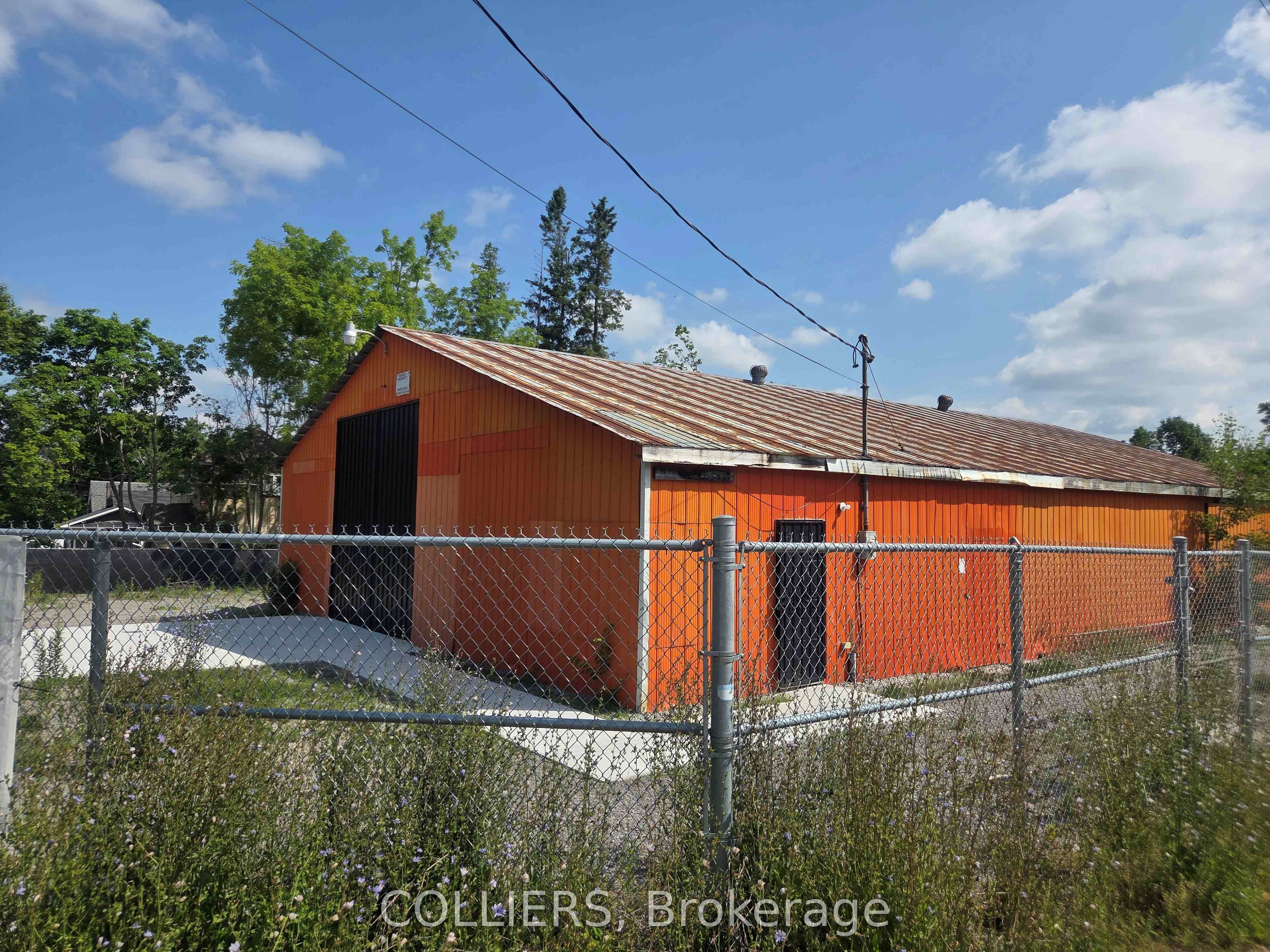 1720 Kirkfield Road Property Photo 2