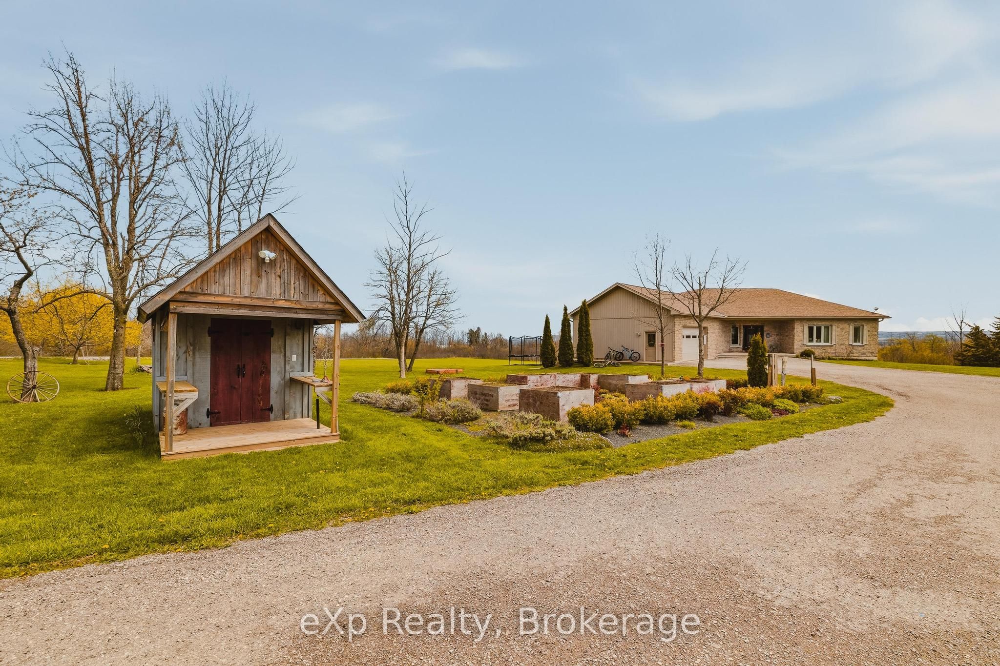 138430 112 Grey Road Property Photo 37