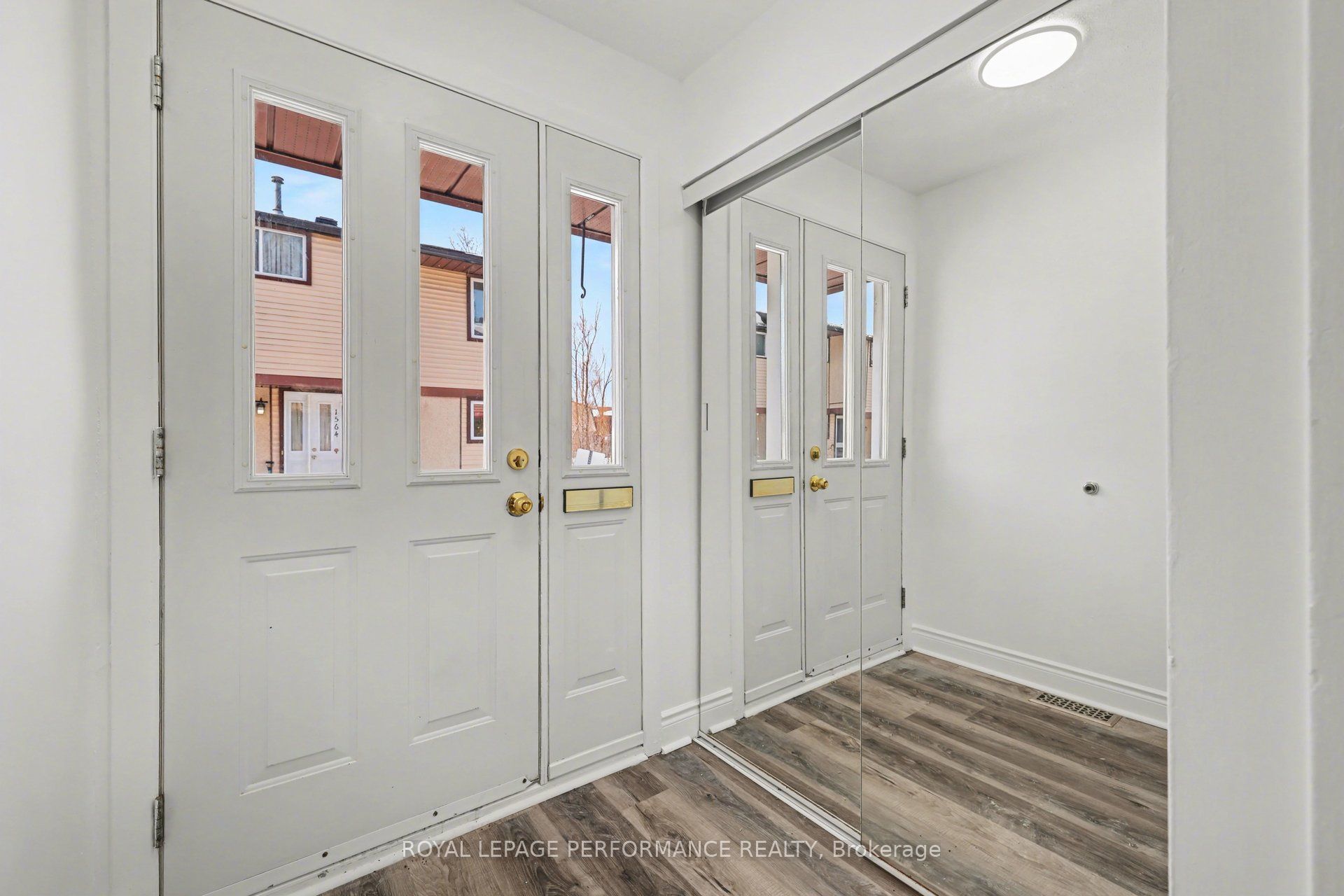 1584 Feather Lane Property Photo 4