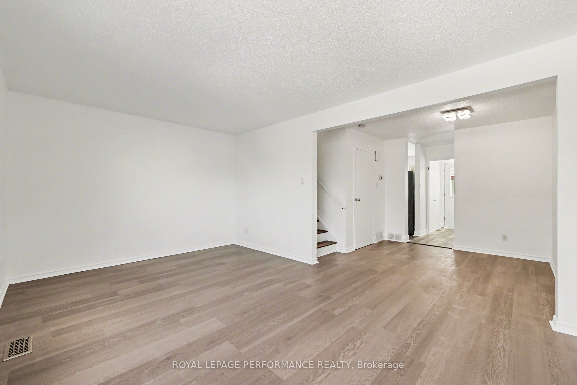 1584 Feather Lane Property Photo 6