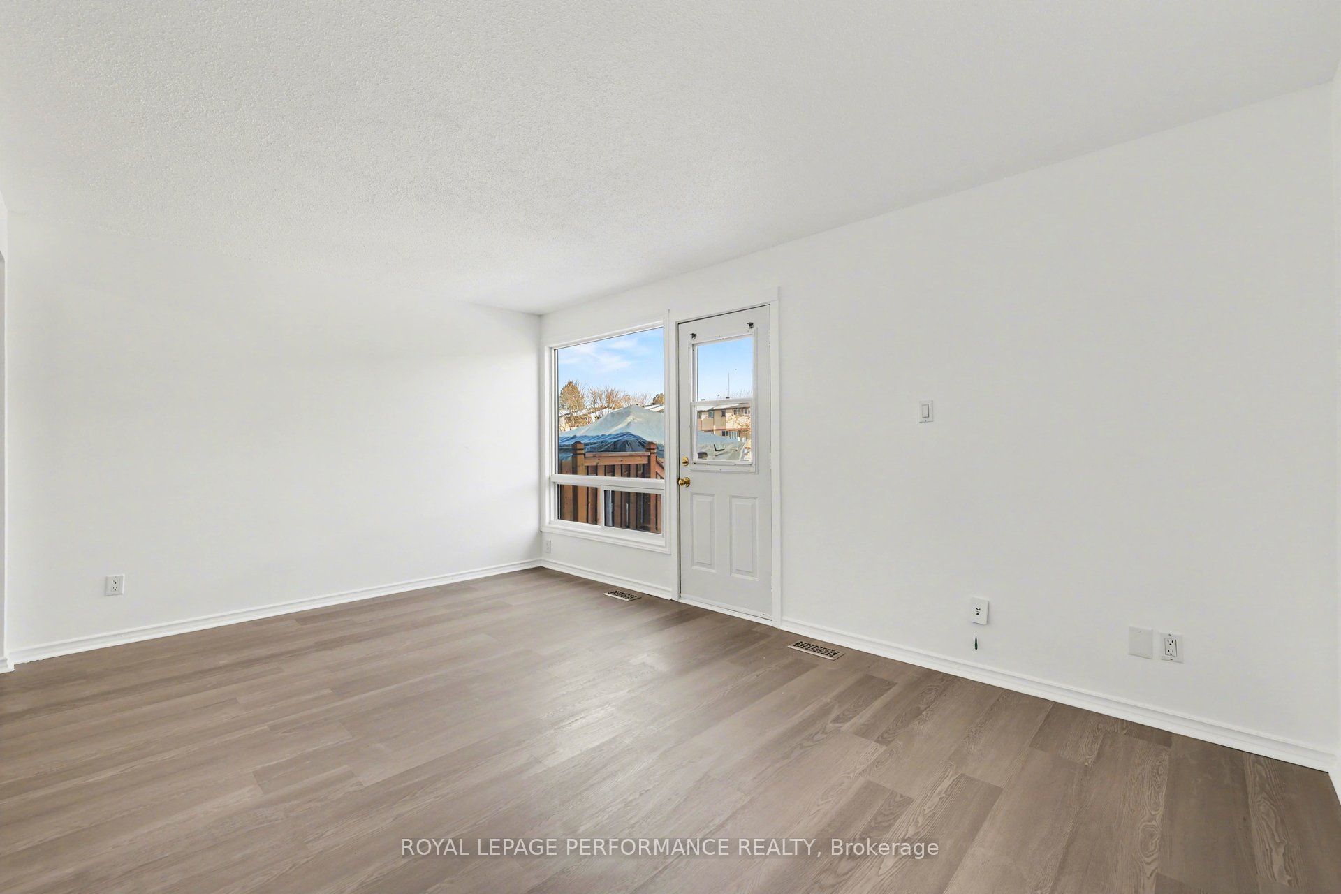 1584 Feather Lane Property Photo 8