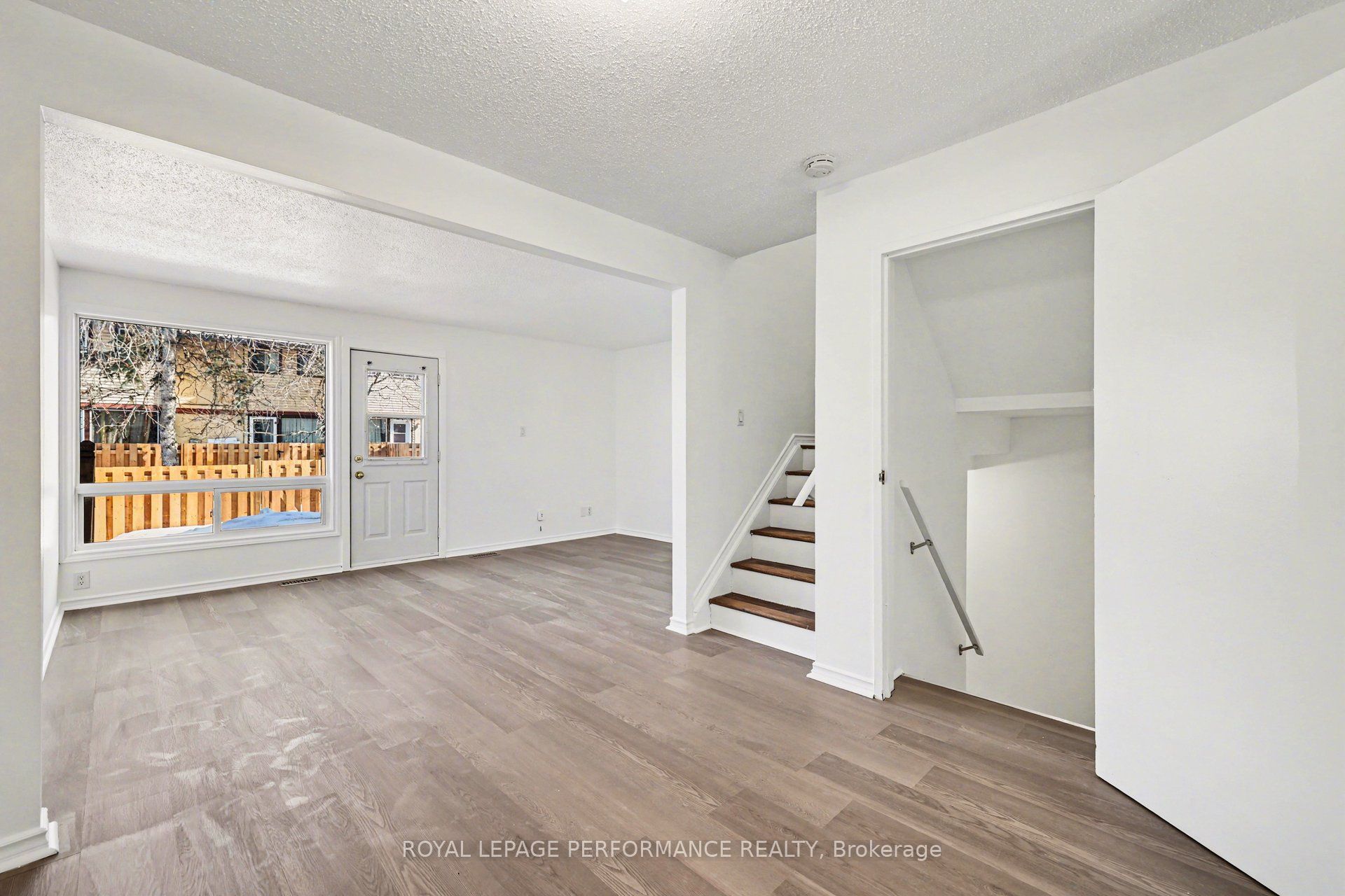 1584 Feather Lane Property Photo 9