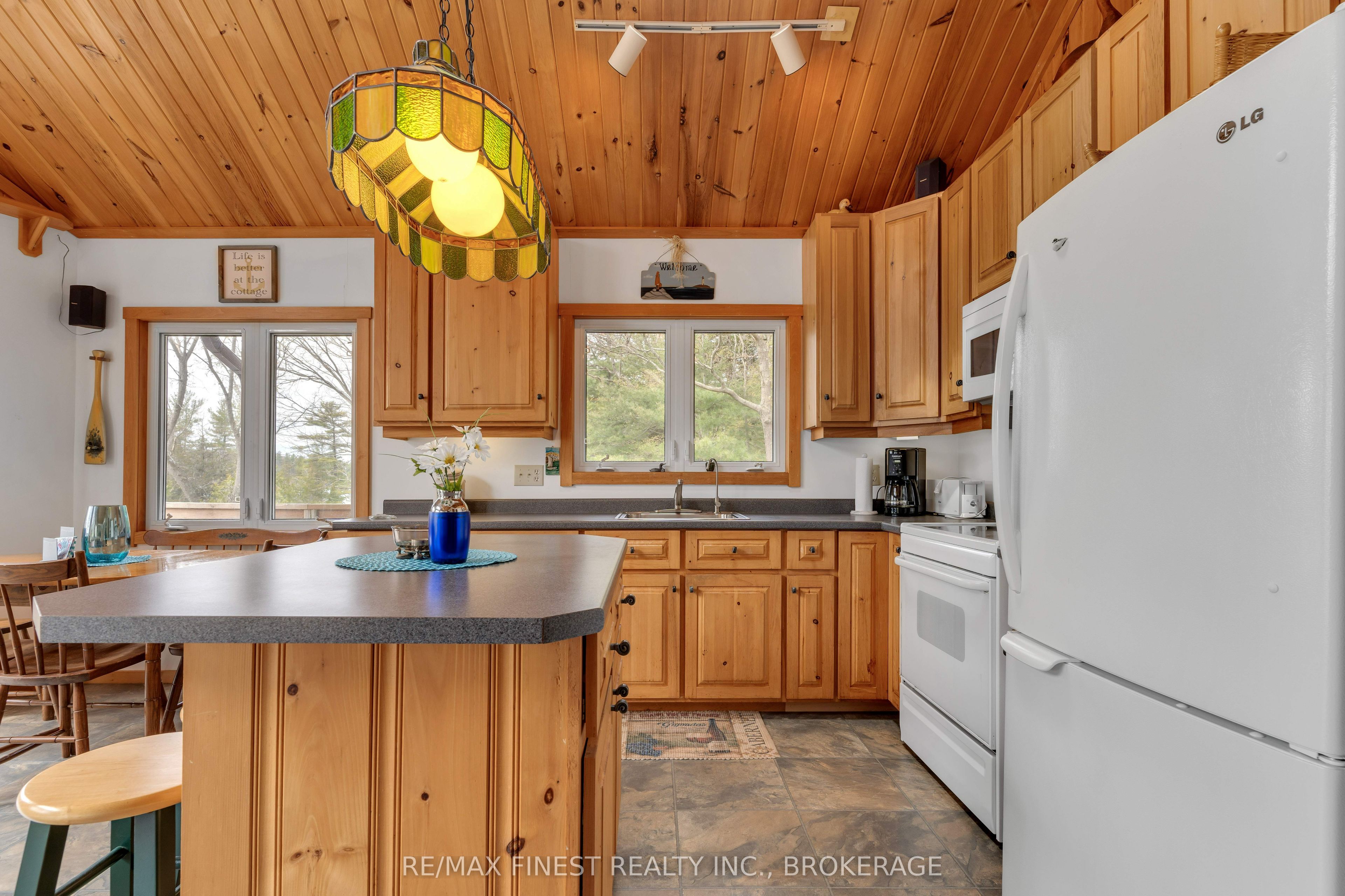 14 Downie Island Property Photo 11