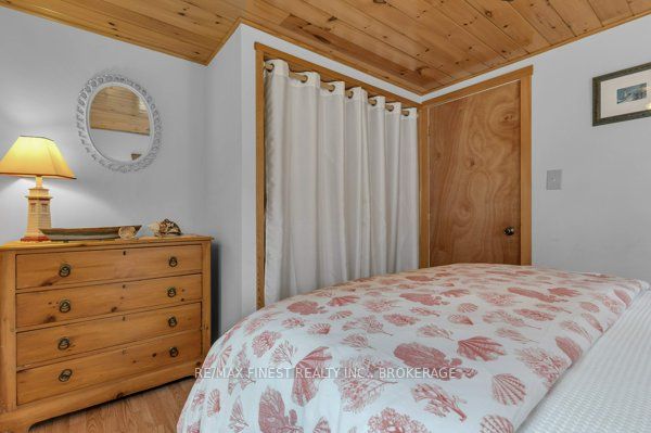 14 Downie Island Property Photo 16
