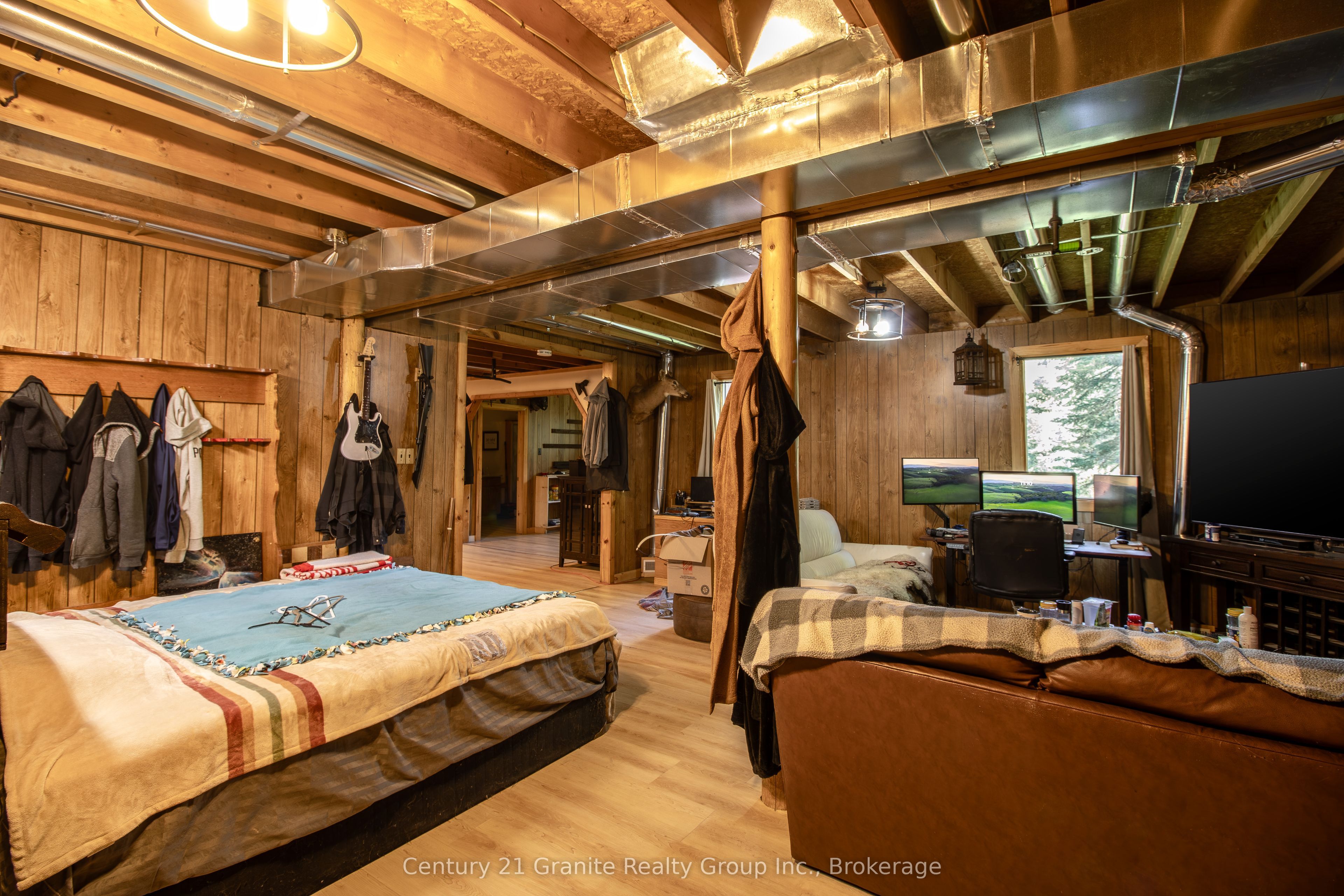17812 Highway 35 Property Photo 10