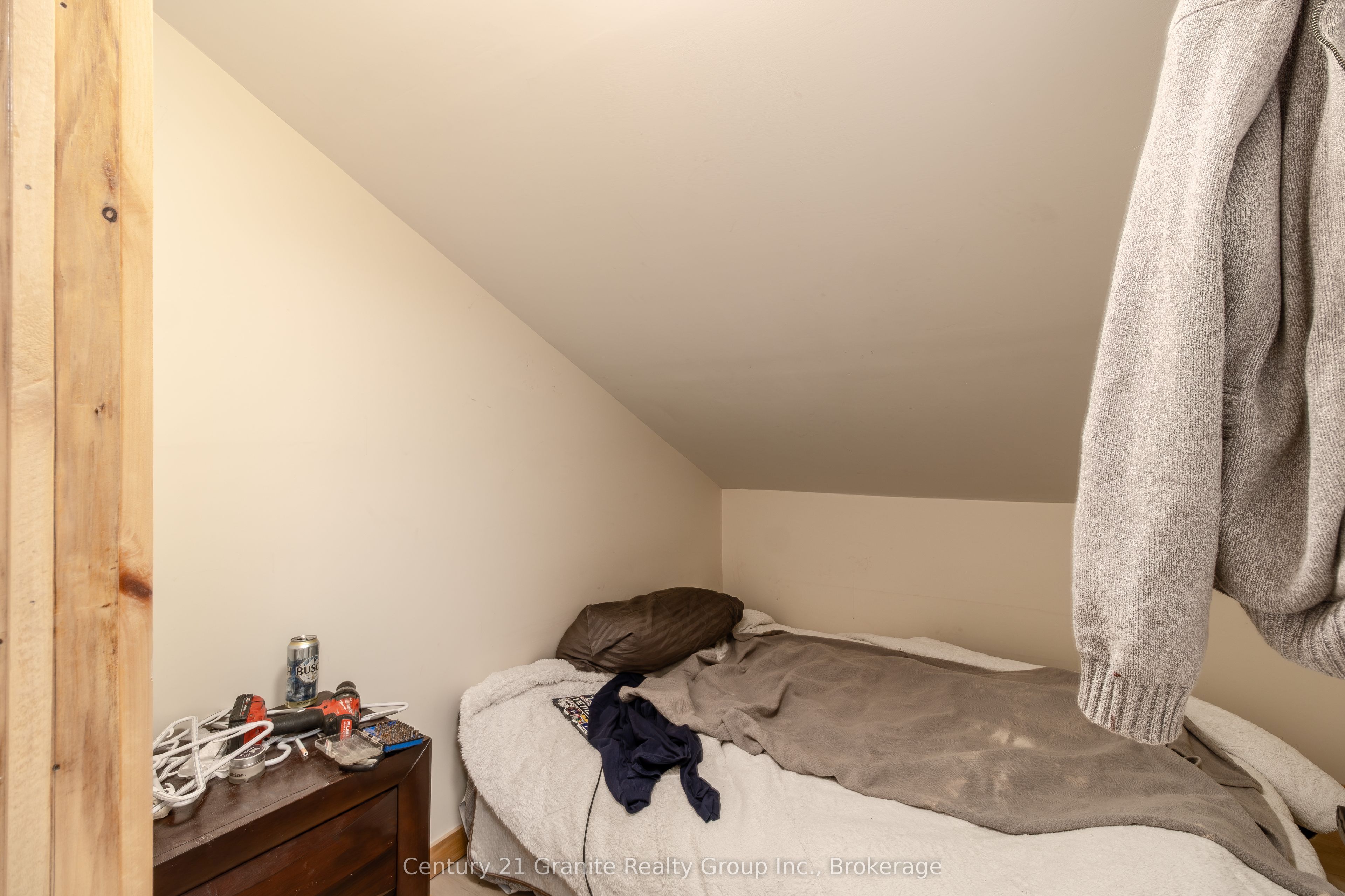 17812 Highway 35 Property Photo 13