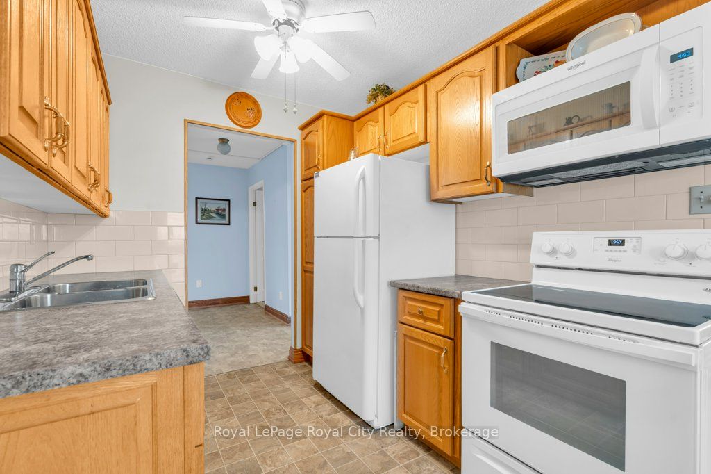 19 Woodlawn Road E 614 Property Photo 12