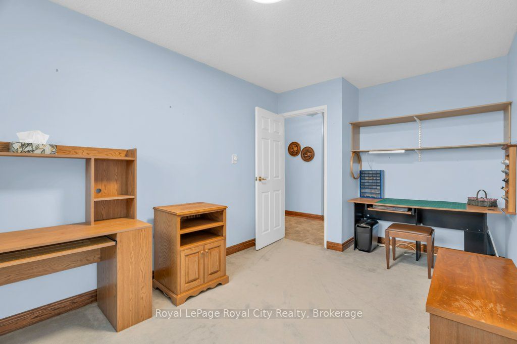 19 Woodlawn Road E 614 Property Photo 16
