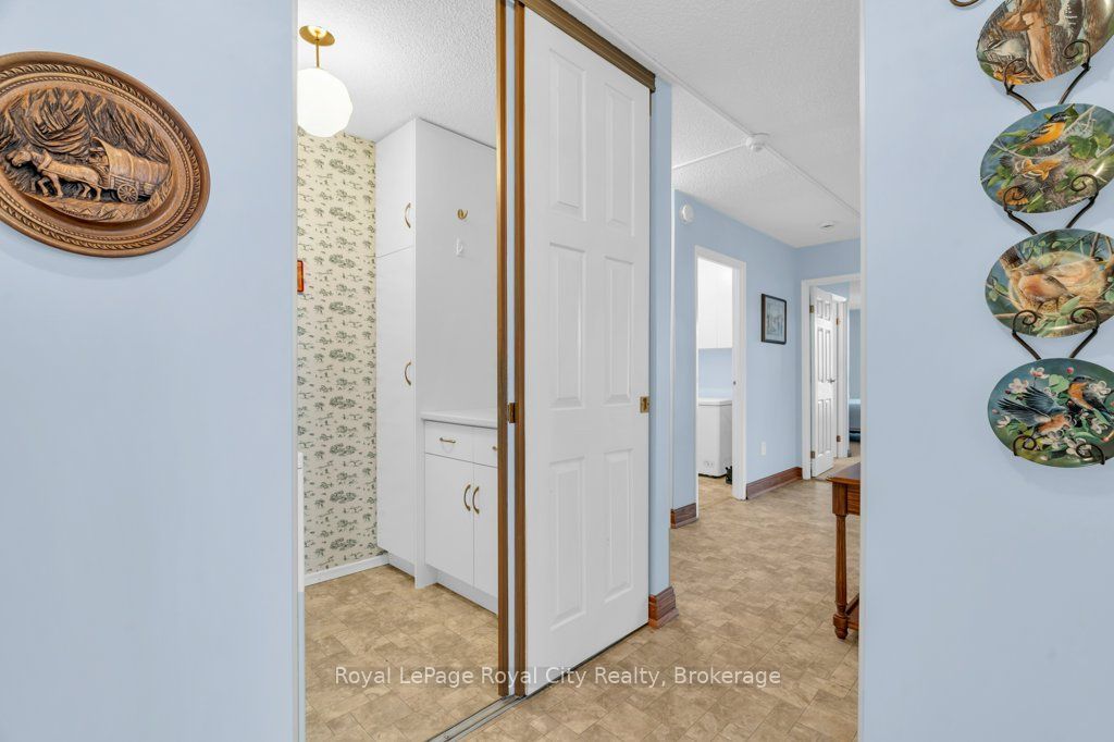 19 Woodlawn Road E 614 Property Photo 22