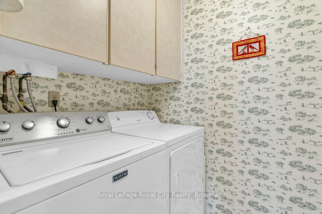 19 Woodlawn Road E 614 Property Photo 23