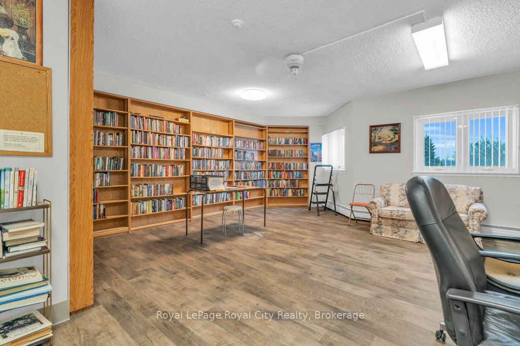 19 Woodlawn Road E 614 Property Photo 41